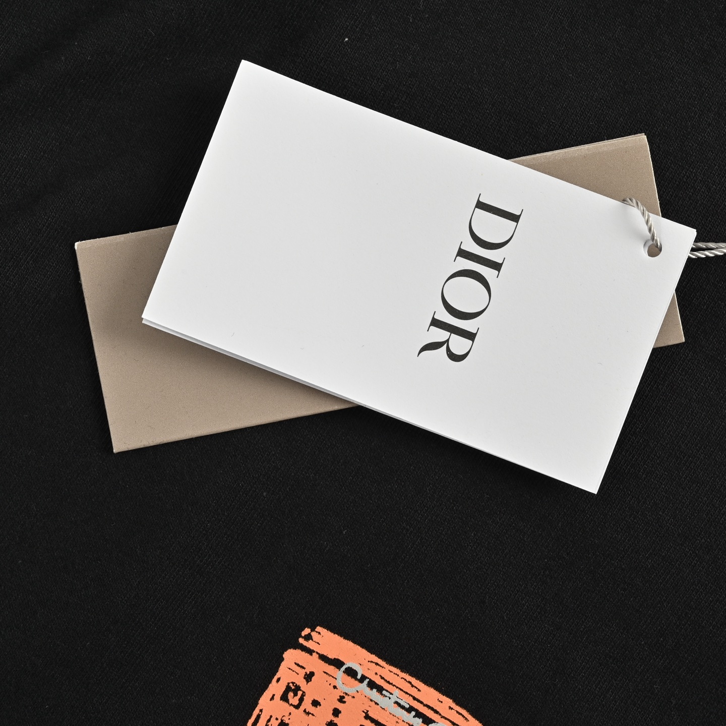 Dior/迪奥 25ss 手绘字母印花短袖-Chinese UA Cheap High Quatity Brand Clothes Bags handbags Sneakers wholesale wholesaler seller from China Factory suppliers Fashion Clothing Shoes best Quality Beautiful Price Dior/迪奥 25ss 手绘字母印花短袖