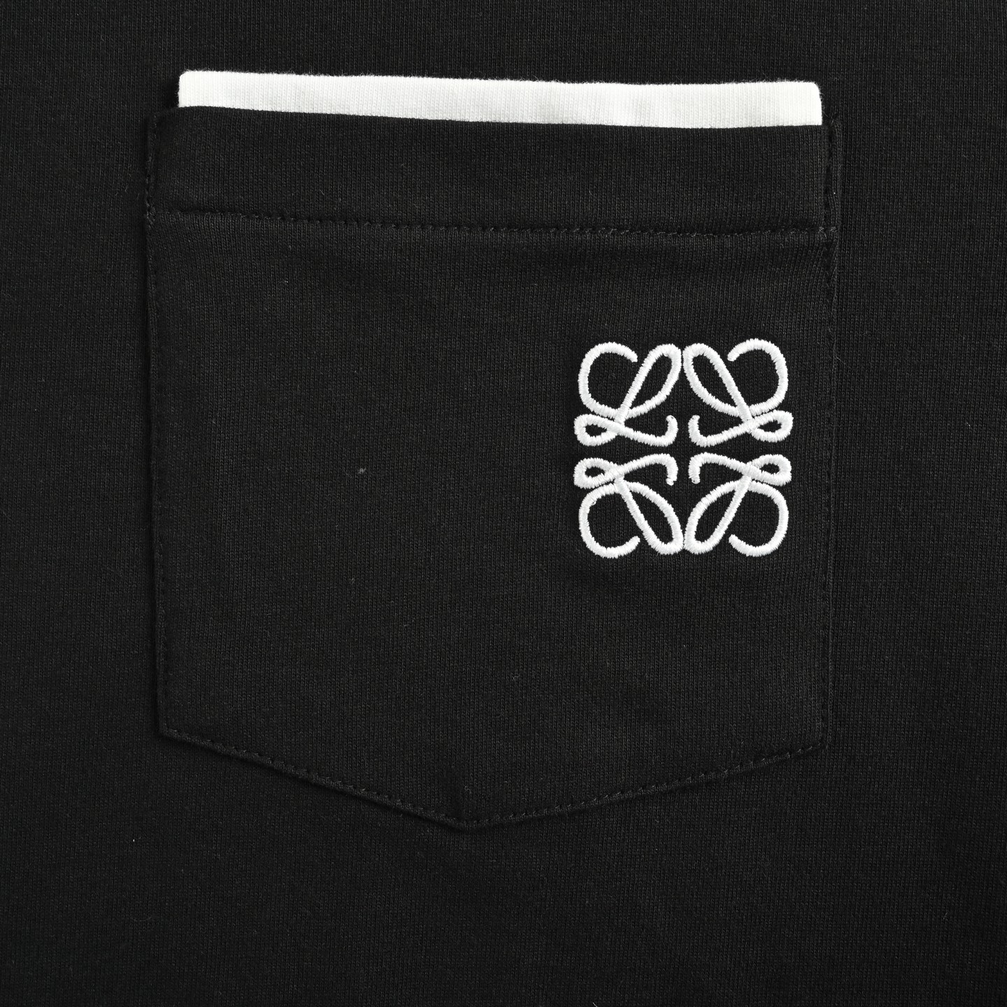 Loewe/罗意威 双层口袋刺绣短袖