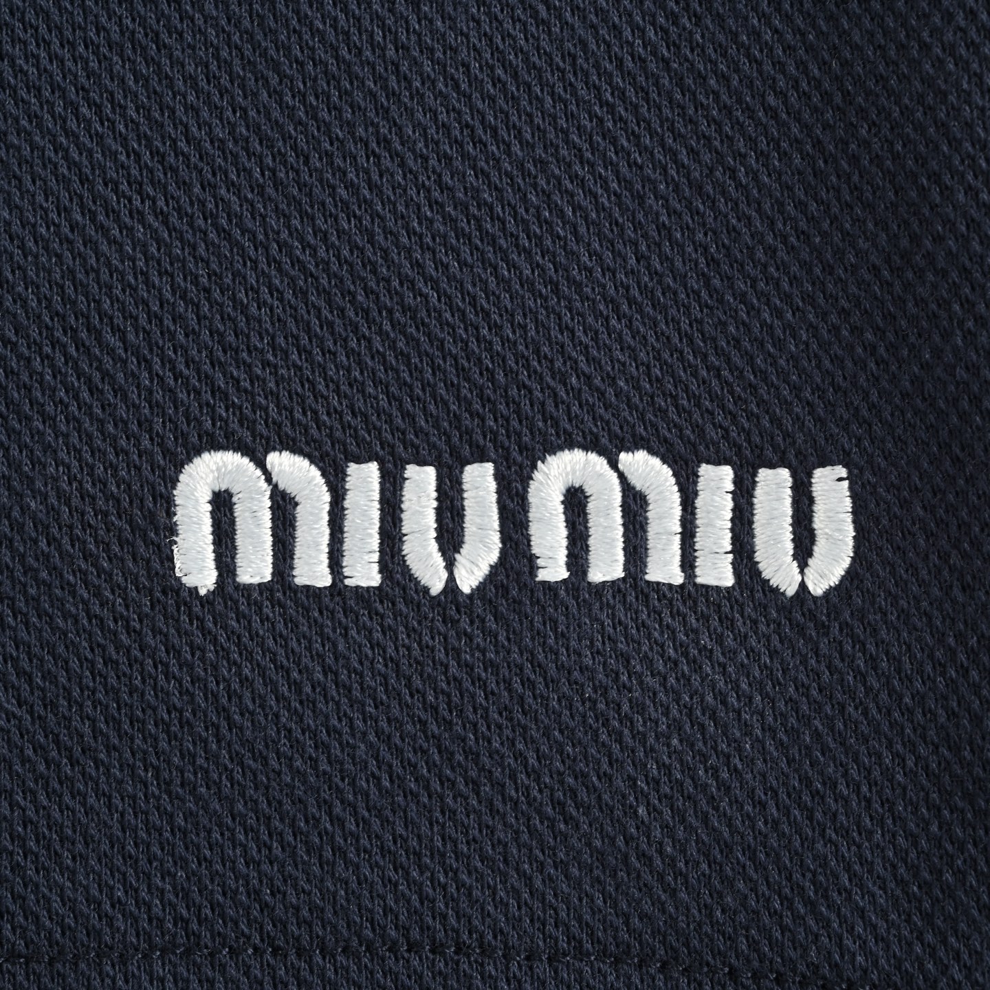 MiuMiu/缪缪 25ss 刺绣小logo白条珠地布短裤