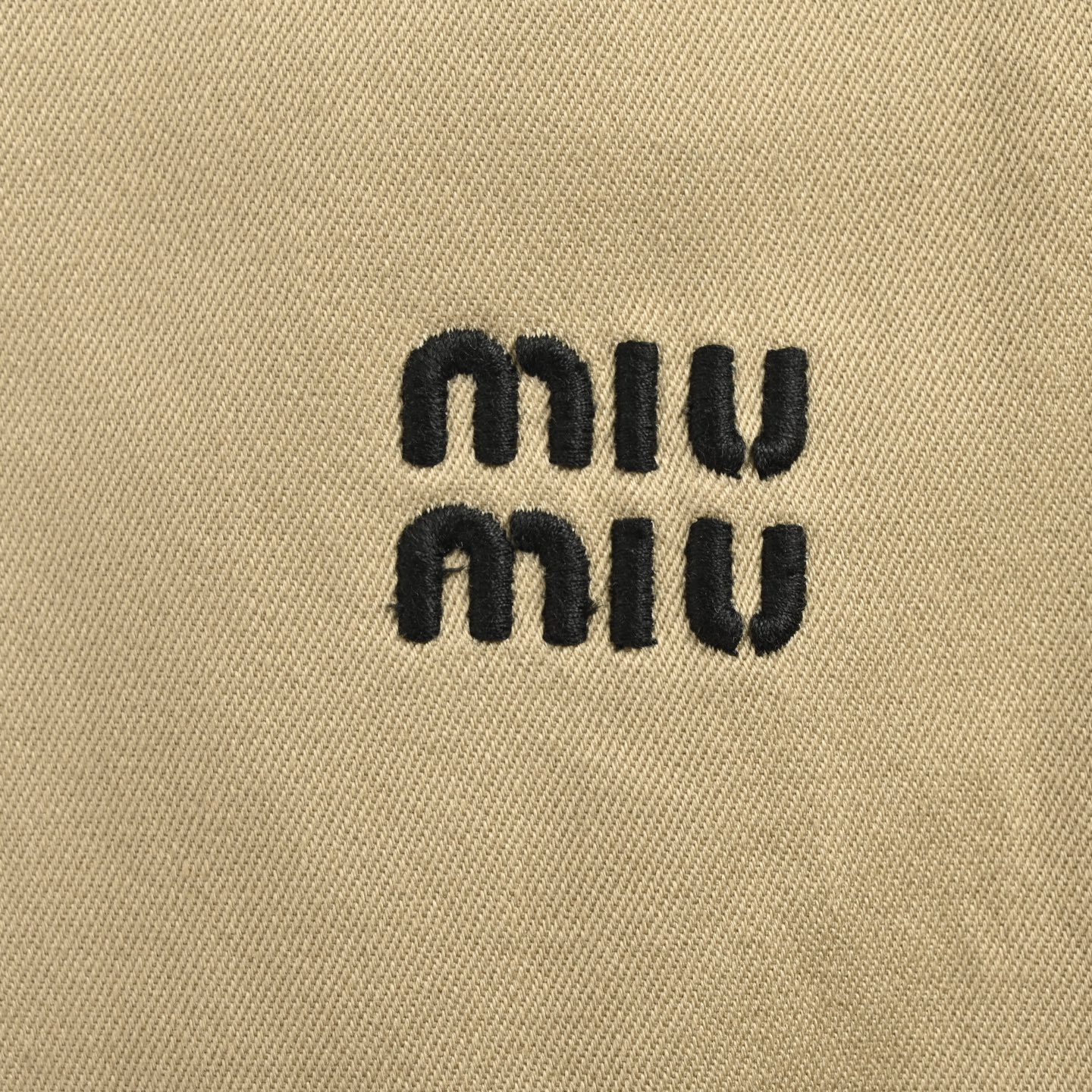 MiuMiu/缪缪 卡其梭织束腰刺绣系扣式夹克外套