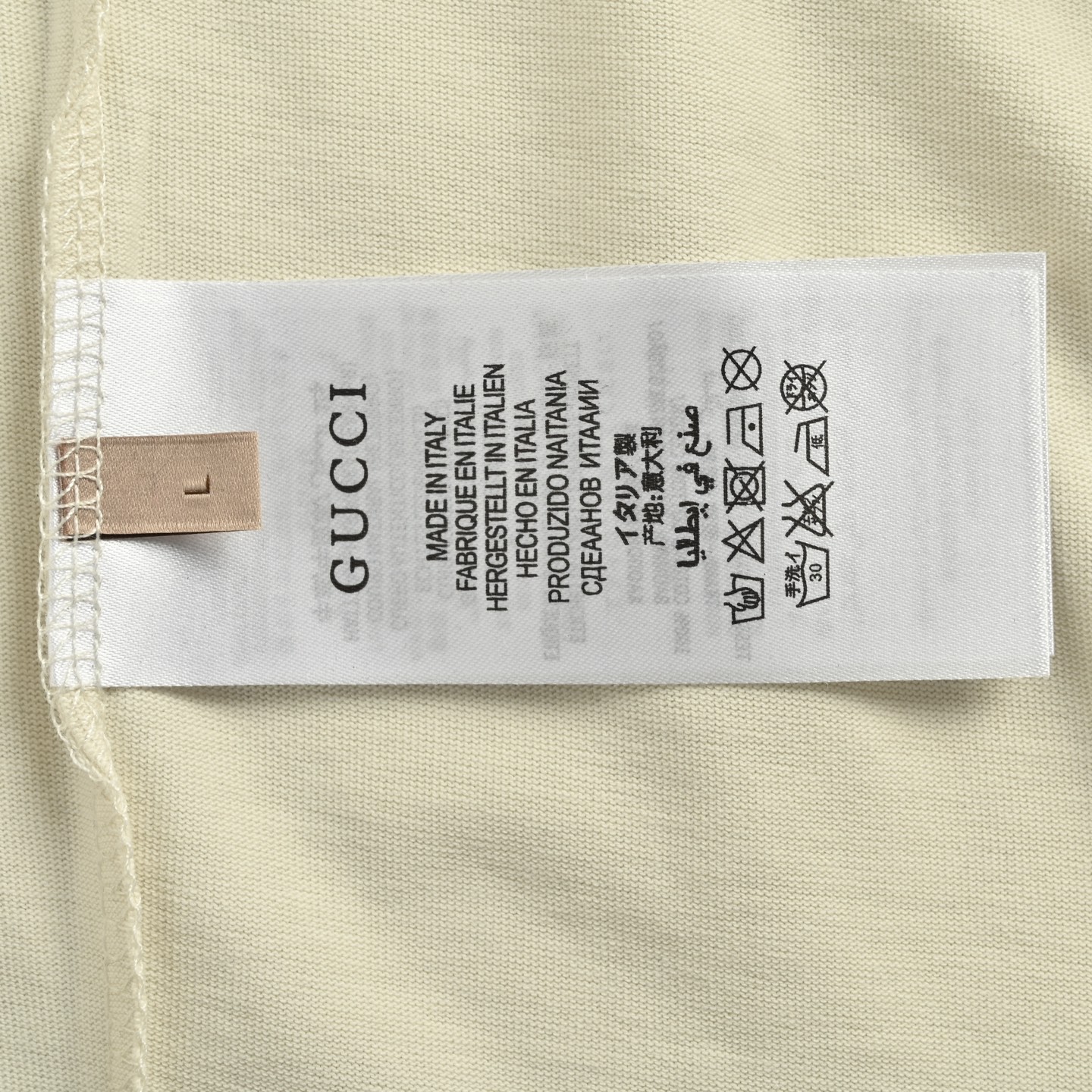 Gucci/古驰 24ss 星星标签印花短袖-莆田鞋,莆田鞋货源,高仿鞋,高仿鞋货源,安福档口,莆田高仿鞋,莆田鞋批发,高仿鞋批发,莆田高仿运动鞋,高仿运动鞋,莆田运动鞋 Gucci/古驰 24ss 星星标签印花短袖