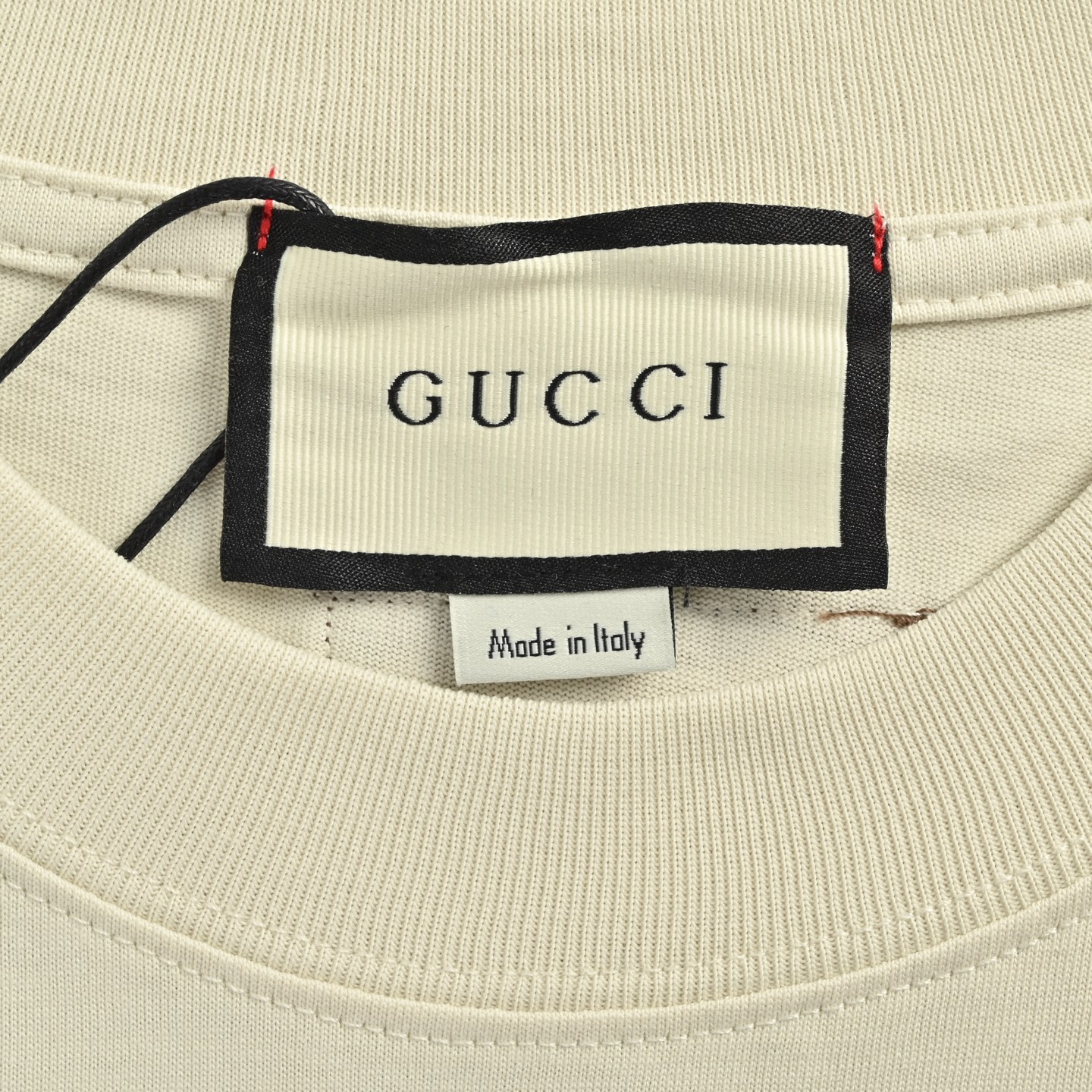 Gucci/古驰 24ss 星星标签印花短袖-莆田鞋,莆田鞋货源,高仿鞋,高仿鞋货源,安福档口,莆田高仿鞋,莆田鞋批发,高仿鞋批发,莆田高仿运动鞋,高仿运动鞋,莆田运动鞋 Gucci/古驰 24ss 星星标签印花短袖