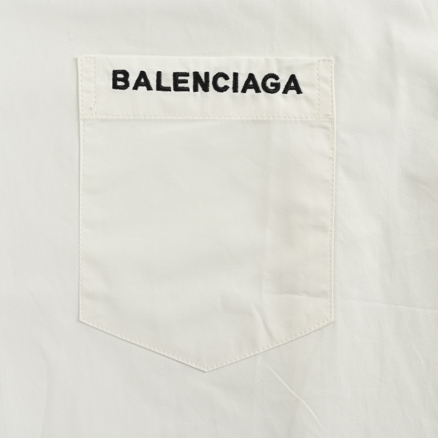 Balenciaga/巴黎世家 25ss 狮标刺绣曼联衬衫-Chinese UA Cheap High Quatity Brand Clothes Bags handbags Sneakers wholesale wholesaler seller from China Factory suppliers Fashion Clothing Shoes best Quality Beautiful Price Balenciaga/巴黎世家 25ss 狮标刺绣曼联衬衫