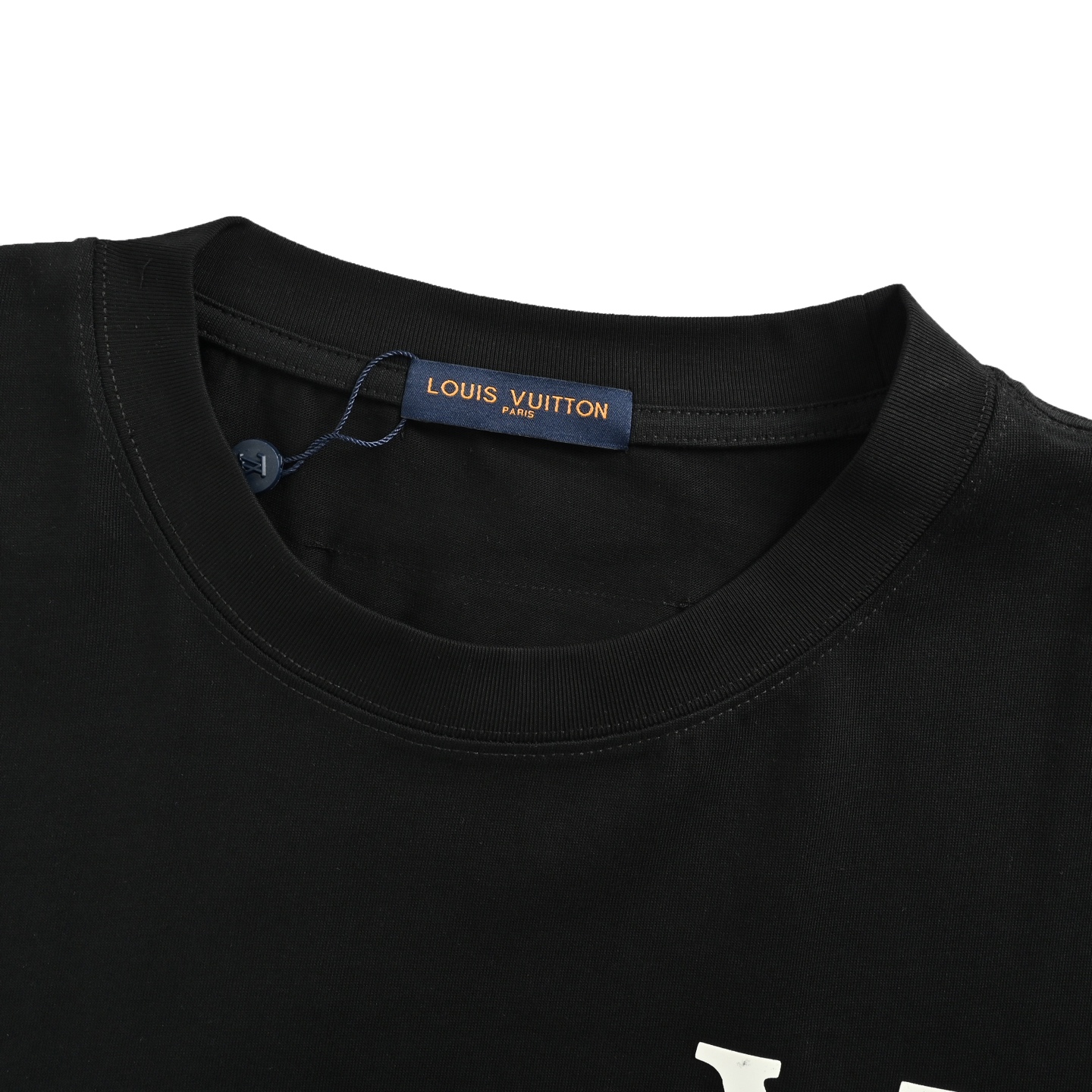 Louis Vuitton/路易威登 25ss 吊坠印花短袖-Chinese UA Cheap High Quatity Brand Clothes Bags handbags Sneakers wholesale wholesaler seller from China Factory suppliers Fashion Clothing Shoes best Quality Beautiful Price Louis Vuitton/路易威登 25ss 吊坠印花短袖