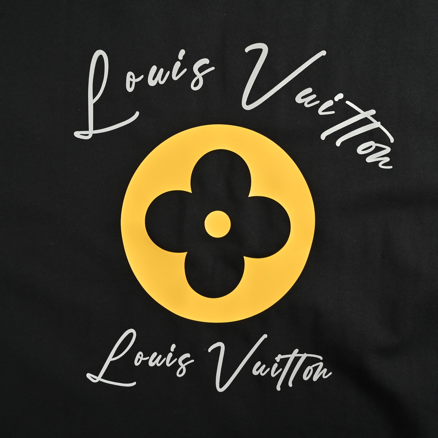 Louis Vuitton/路易威登 25ss 黄十字花短袖-Chinese UA Cheap High Quatity Brand Clothes Bags handbags Sneakers wholesale wholesaler seller from China Factory suppliers Fashion Clothing Shoes best Quality Beautiful Price Louis Vuitton/路易威登 25ss 黄十字花短袖