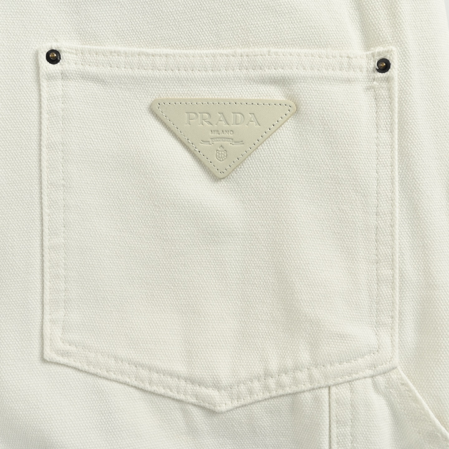 Prada/普拉达 25ss 三角皮牌伐木工装牛仔裤-Chinese UA Cheap High Quatity Brand Clothes Bags handbags Sneakers wholesale wholesaler seller from China Factory suppliers Fashion Clothing Shoes best Quality Beautiful Price Prada/普拉达 25ss 三角皮牌伐木工装牛仔裤