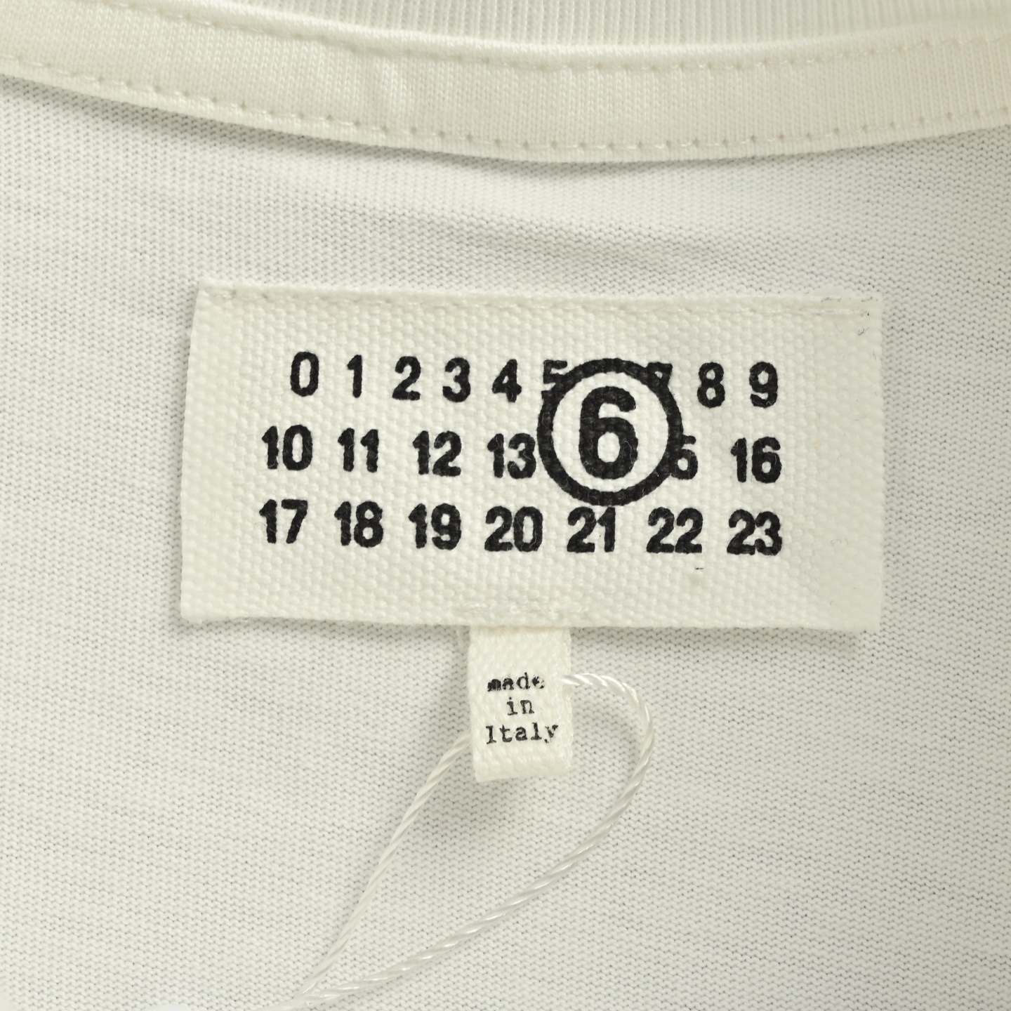 Maison Margiela/马吉拉 25ss 胶带印花短袖-Chinese UA Cheap High Quatity Brand Clothes Bags handbags Sneakers wholesale wholesaler seller from China Factory suppliers Fashion Clothing Shoes best Quality Beautiful Price Maison Margiela/马吉拉 25ss 胶带印花短袖