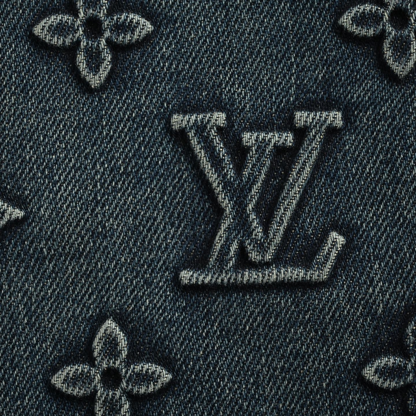 Louis Vuitton/路易威登 25ss 老花浮雕牛仔短裤 LV新款工装牛仔短裤浸染水洗色调-Chinese UA Cheap High Quatity Brand Clothes Bags handbags Sneakers wholesale wholesaler seller from China Factory suppliers Fashion Clothing Shoes best Quality Beautiful Price Louis Vuitton/路易威登 25ss 老花浮雕牛仔短裤 LV新款工装牛仔短裤浸染水洗色调