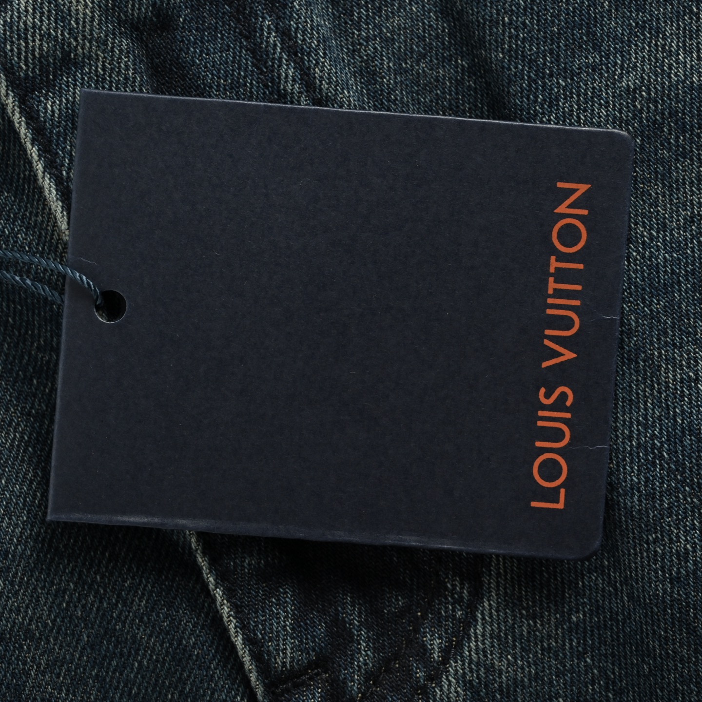 Louis Vuitton/路易威登 25ss 老花浮雕牛仔短裤 LV新款工装牛仔短裤浸染水洗色调-Chinese UA Cheap High Quatity Brand Clothes Bags handbags Sneakers wholesale wholesaler seller from China Factory suppliers Fashion Clothing Shoes best Quality Beautiful Price Louis Vuitton/路易威登 25ss 老花浮雕牛仔短裤 LV新款工装牛仔短裤浸染水洗色调