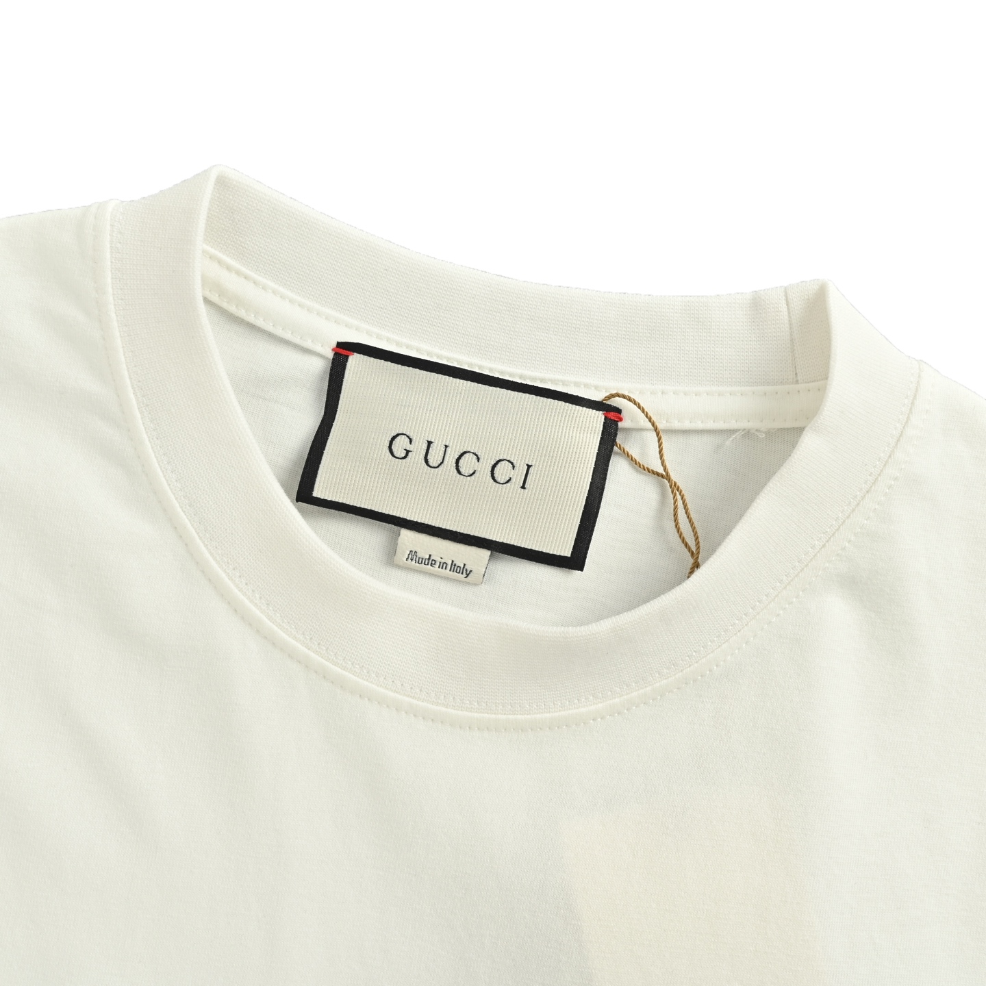 Gucci/古驰 25ss 爆炸字母印花短袖 白色 黑色
