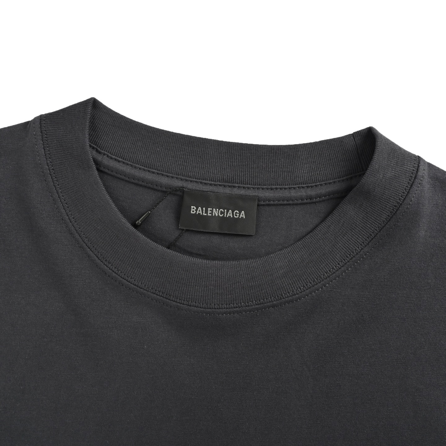 Balenciaga/巴黎世家 25ss 哥特字母印花短袖 灰白 深灰