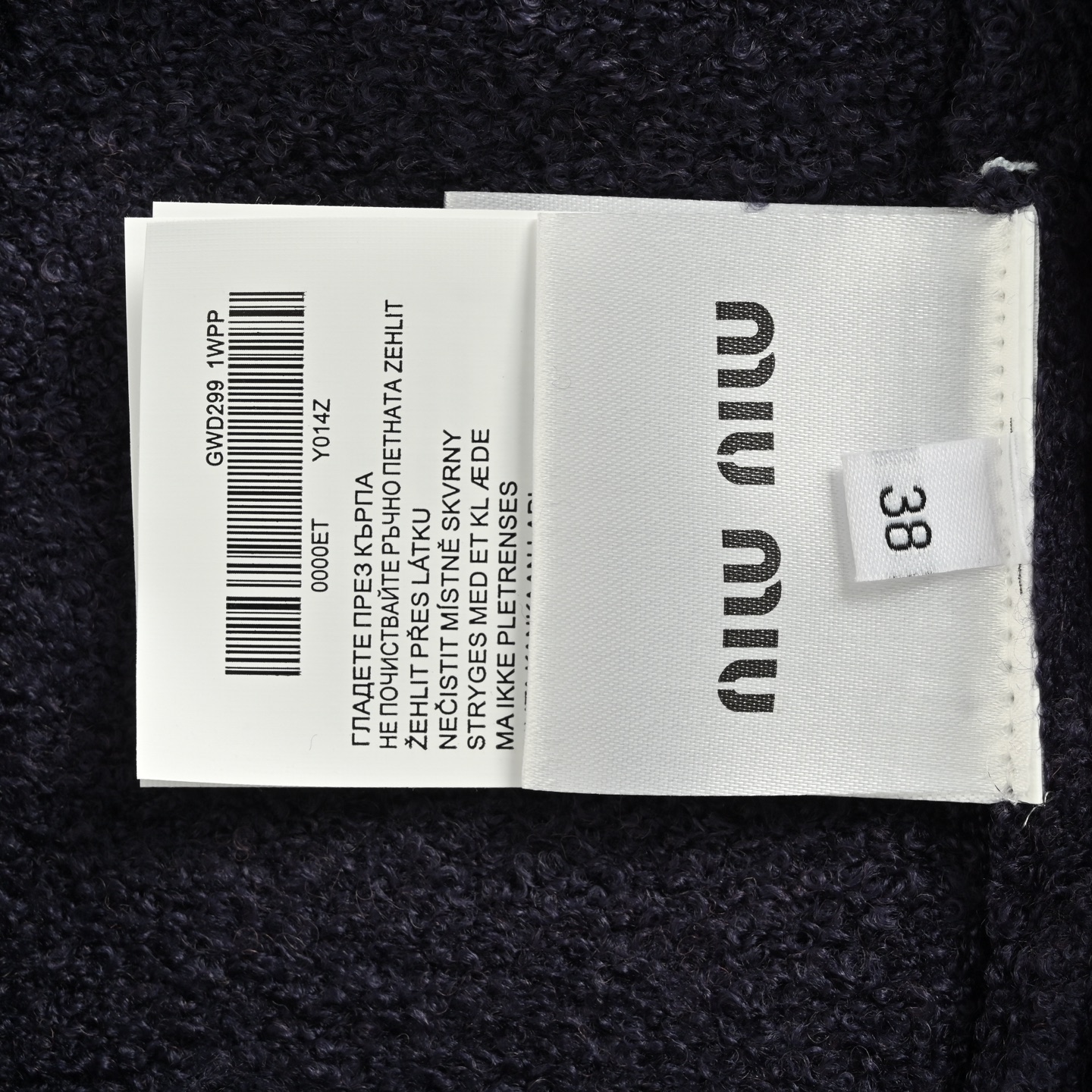 Miu Miu/缪缪 24Fw 刺绣小标泰迪圆领毛衣