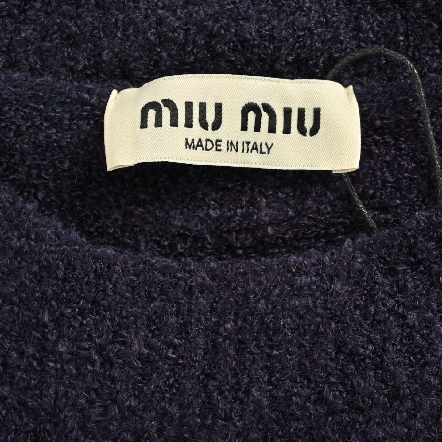 Miu Miu/缪缪 24Fw 刺绣小标泰迪圆领毛衣