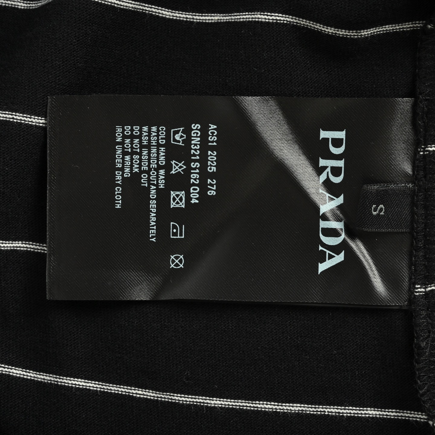 Prada/普拉达 25ss 三角标条纹Polo短袖