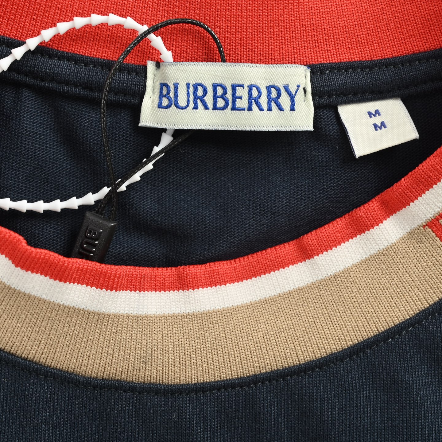 Burberry/巴宝莉 25ss 领口字母提花短袖 宝蓝-Chinese UA Cheap High Quatity Brand Clothes Bags handbags Sneakers wholesale wholesaler seller from China Factory suppliers Fashion Clothing Shoes best Quality Beautiful Price Burberry/巴宝莉 25ss 领口字母提花短袖 宝蓝