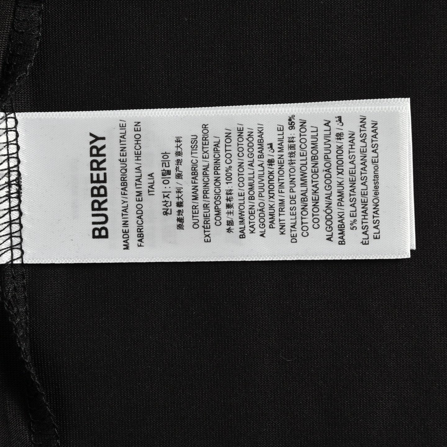 Burberry/巴宝莉 25ss 战马刺绣后袋印花短裤