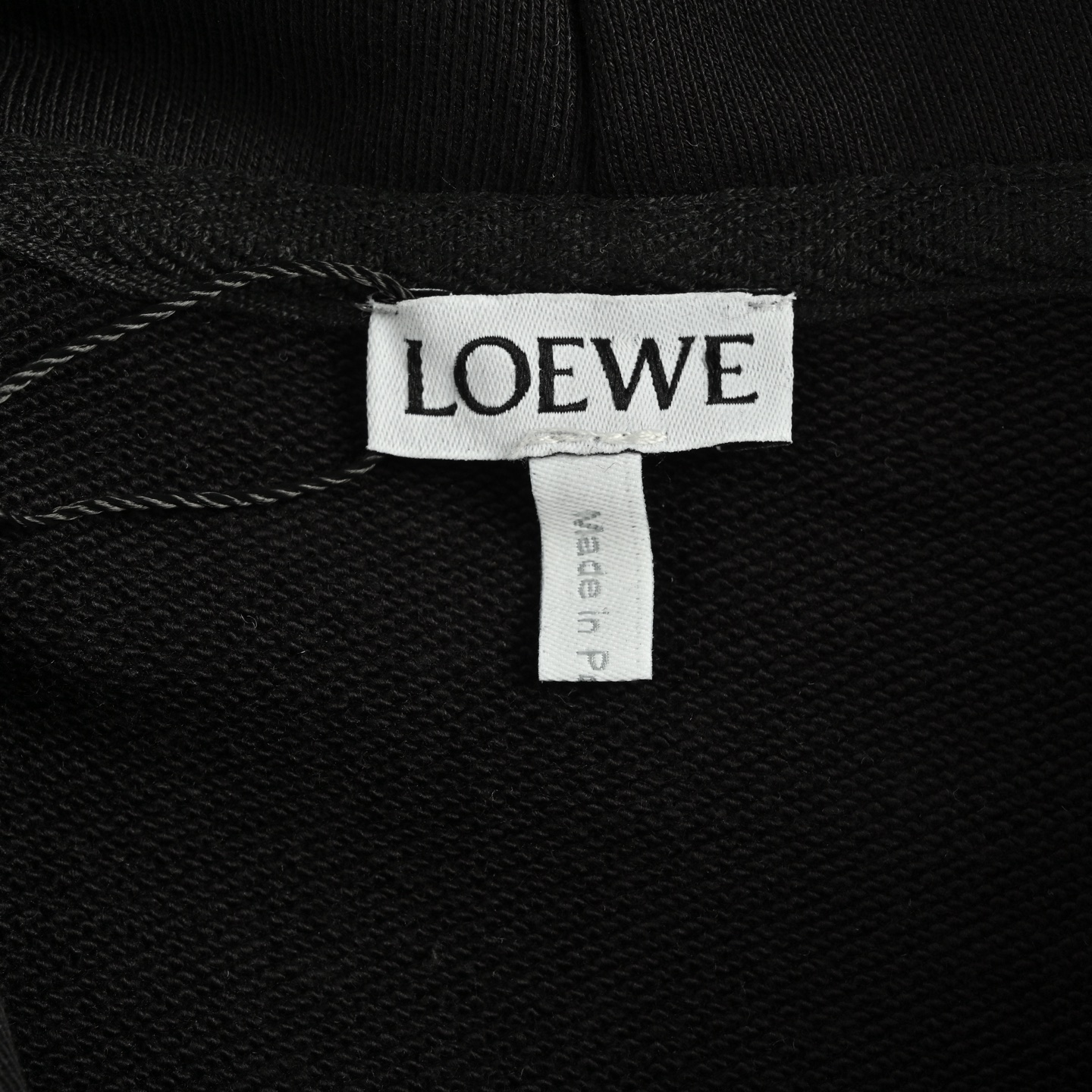 Loewe/罗意威 胸口压花徽标皮口袋连帽卫衣杏色 黑色