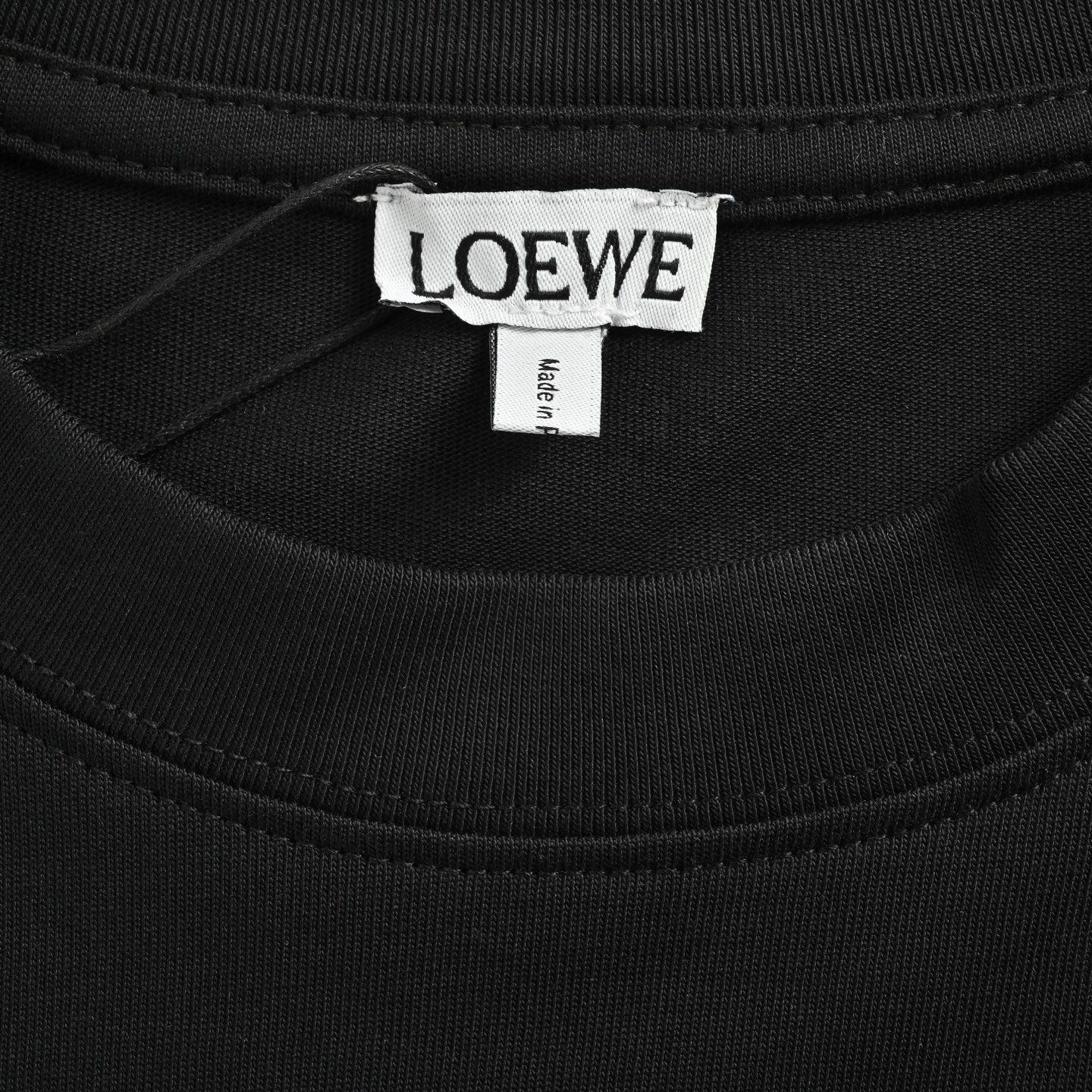 Loewe/罗意威 25ss 袖口徽标裁剪贴布刺绣短袖 黑色 白色 灰色-Chinese UA Cheap High Quatity Brand Clothes Bags handbags Sneakers wholesale wholesaler seller from China Factory suppliers Fashion Clothing Shoes best Quality Beautiful Price Loewe/罗意威 25ss 袖口徽标裁剪贴布刺绣短袖 黑色 白色 灰色