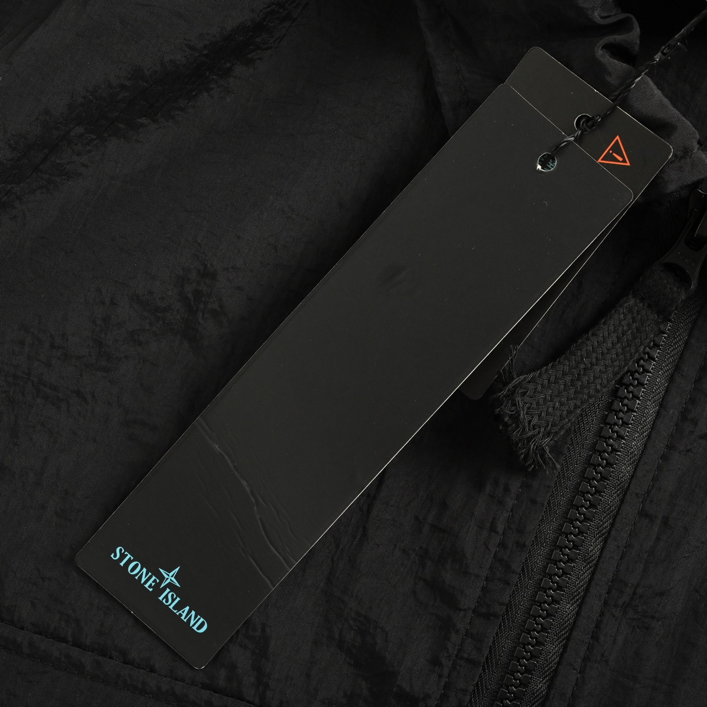 Stone Island/石头岛 纯色翻领拉链防晒服外套 黑色