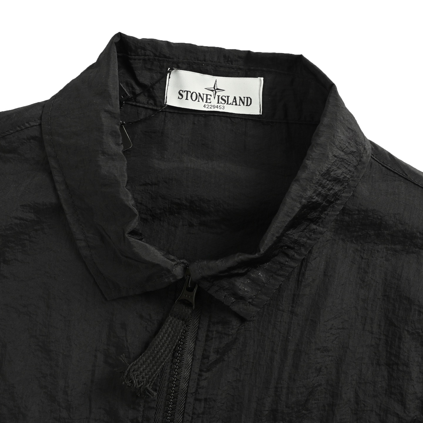 Stone Island/石头岛 纯色翻领拉链防晒服外套 黑色