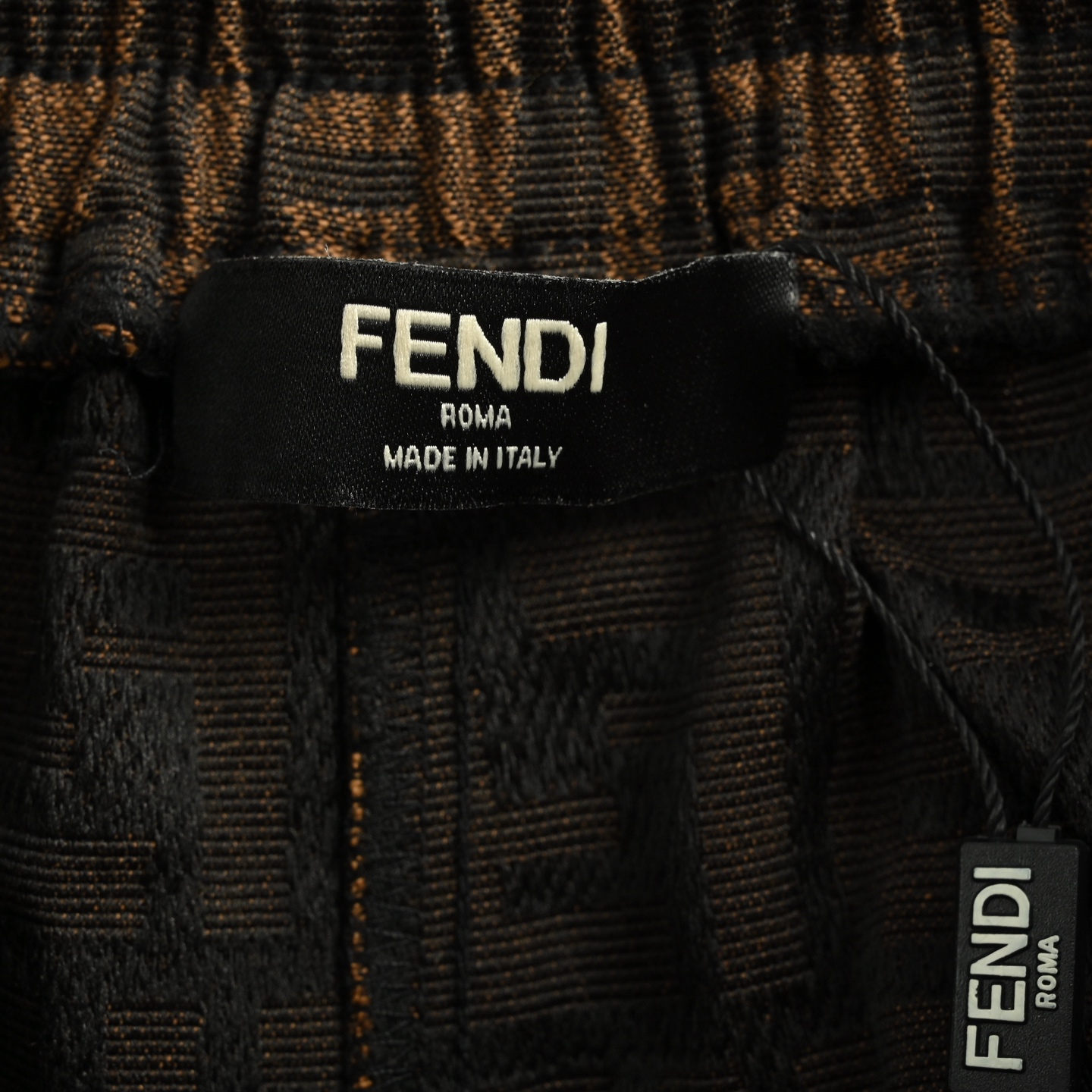 Fendi/芬迪 25ss FF满印提花眼睛刺绣短裤