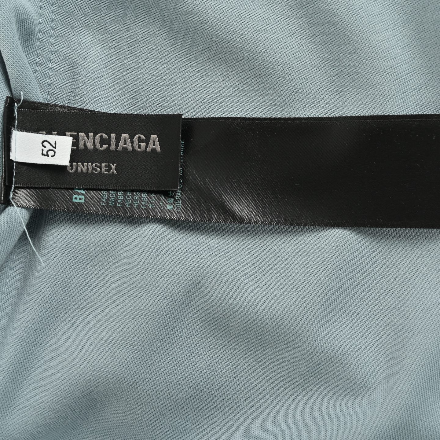 Miu Miu/缪缪 撞色拼接冲锋衣夹克外套黑灰/蓝红-Chinese UA Cheap High Quatity Brand Clothes Bags handbags Sneakers wholesale wholesaler seller from China Factory suppliers Fashion Clothing Shoes best Quality Beautiful Price Miu Miu/缪缪 撞色拼接冲锋衣夹克外套黑灰/蓝红