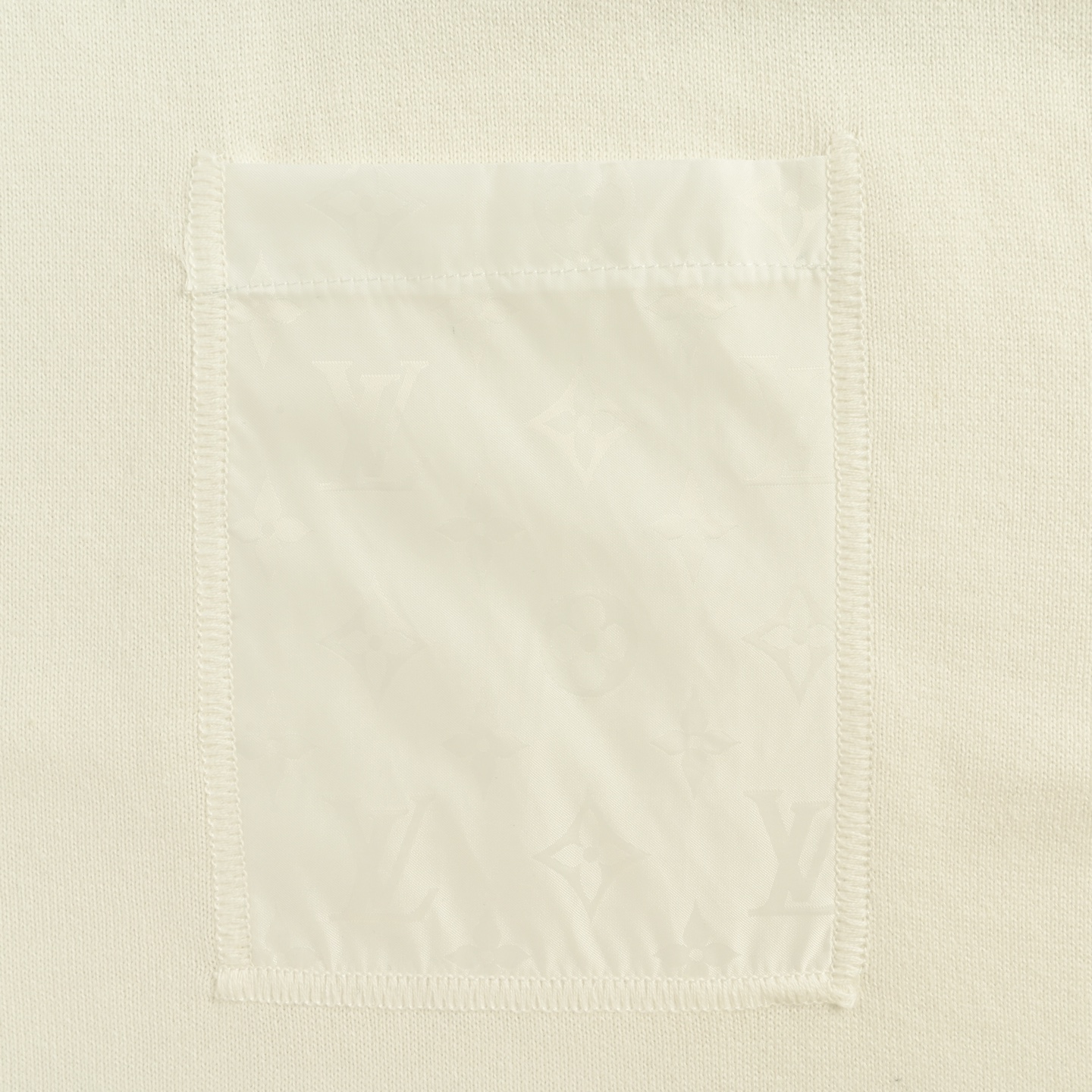 Louis Vuitton/路易威登 杏白口袋logo尼龙针织短袖