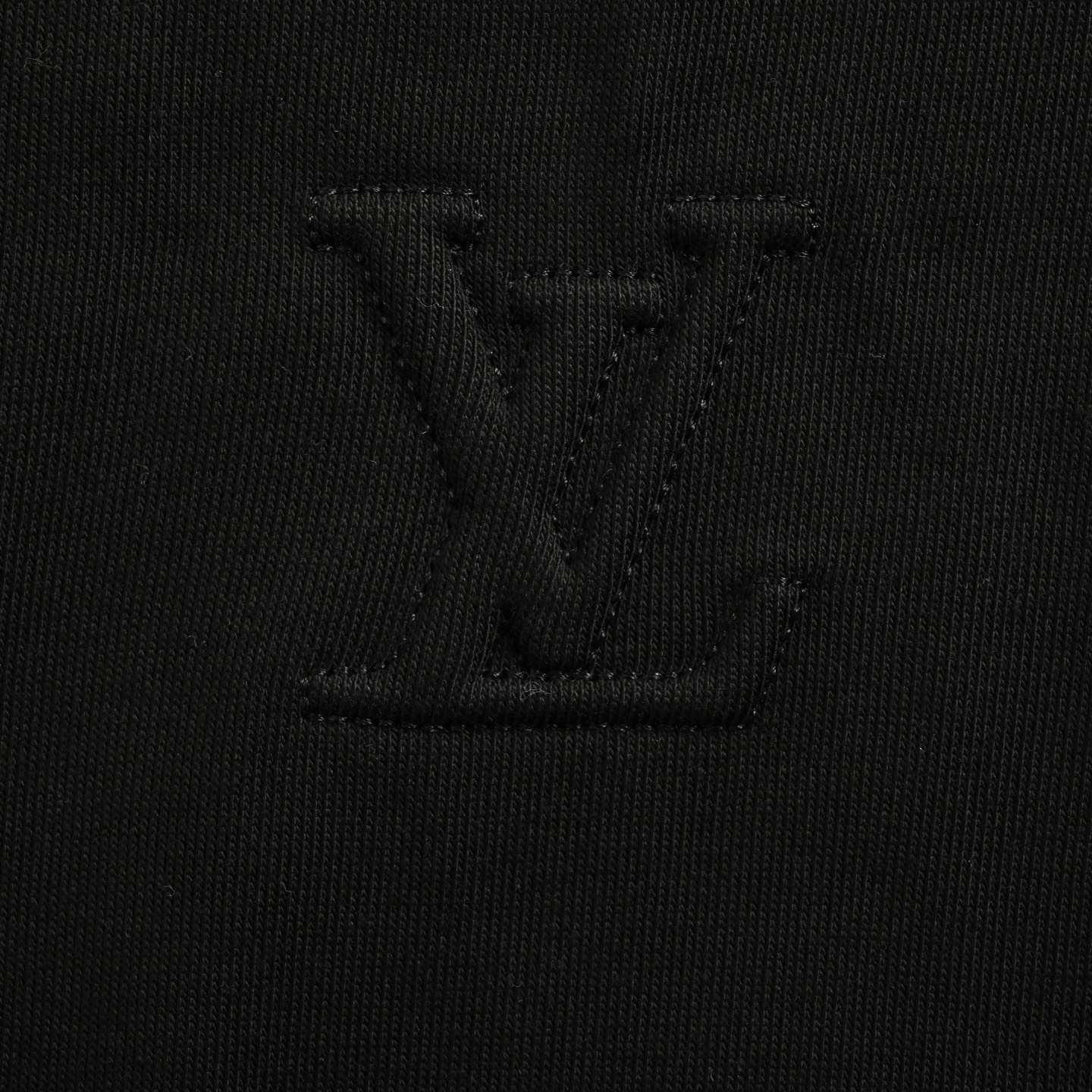 Louis Vuitton/路易威登 25Fw 浮雕字母连帽卫衣-Chinese UA Cheap High Quatity Brand Clothes Bags handbags Sneakers wholesale wholesaler seller from China Factory suppliers Fashion Clothing Shoes best Quality Beautiful Price Louis Vuitton/路易威登 25Fw 浮雕字母连帽卫衣