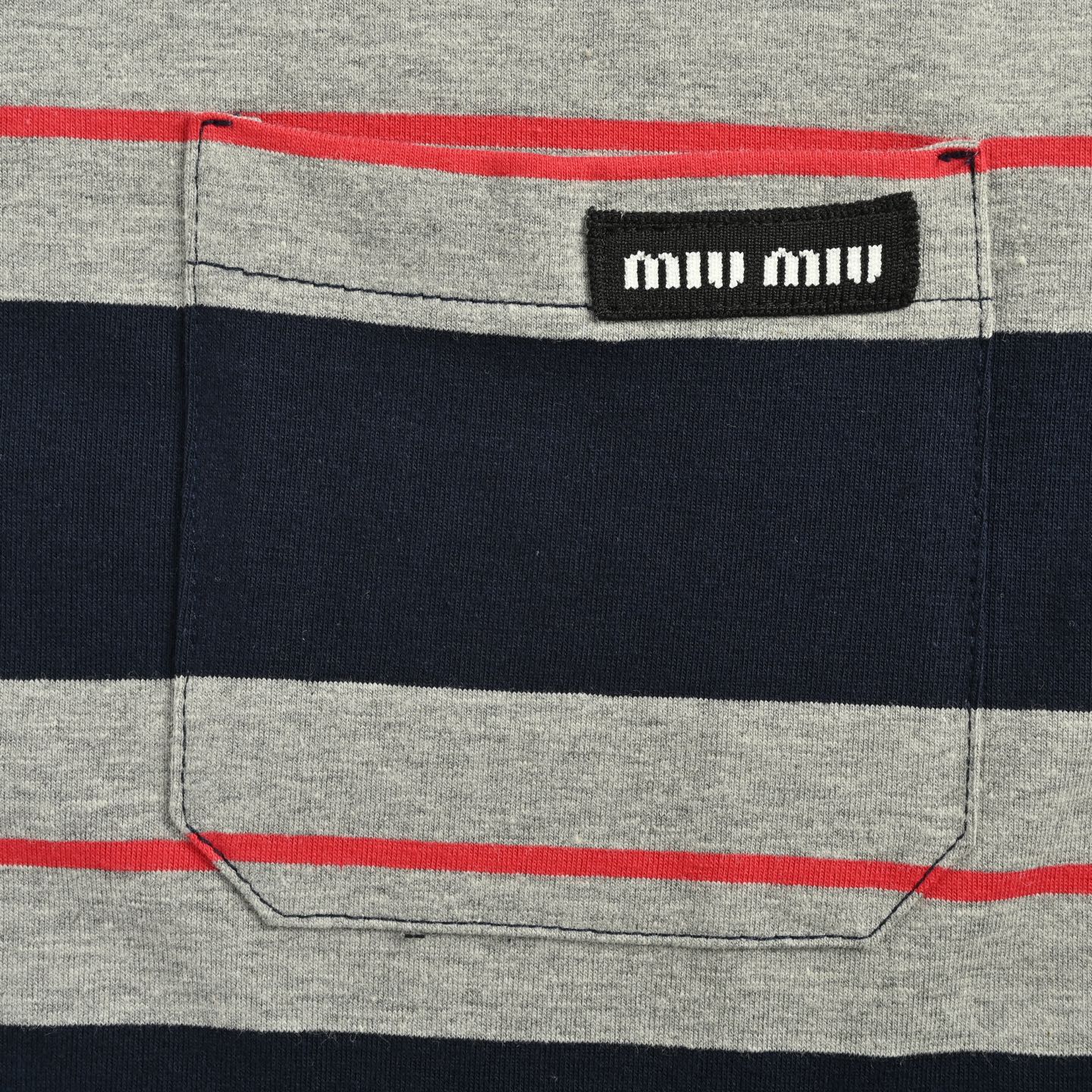 Miu Miu/缪缪 25Fw 口袋徽标条纹长袖T恤-Chinese UA Cheap High Quatity Brand Clothes Bags handbags Sneakers wholesale wholesaler seller from China Factory suppliers Fashion Clothing Shoes best Quality Beautiful Price Miu Miu/缪缪 25Fw 口袋徽标条纹长袖T恤