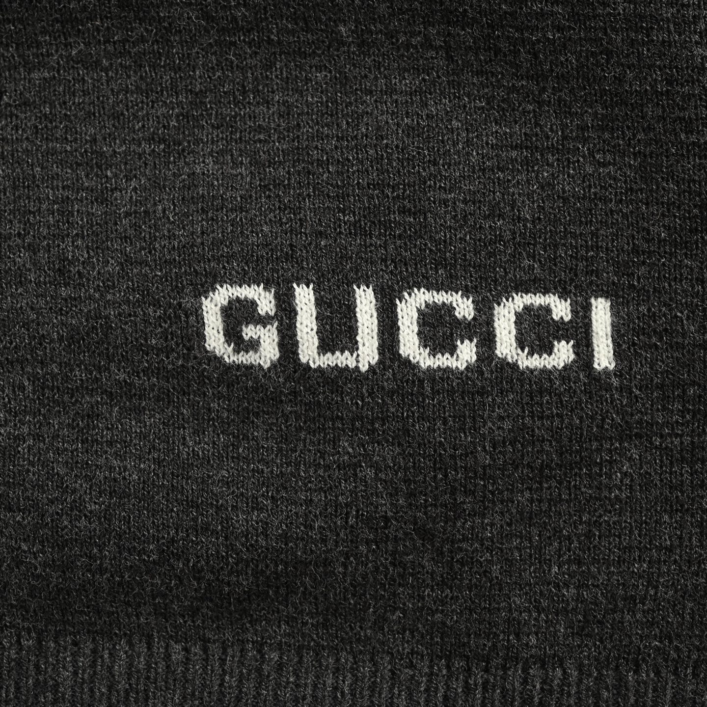 Gucci/古驰 25Fw 下摆嵌花针织圆领毛衣 定织奢品丝棉雅致针织料