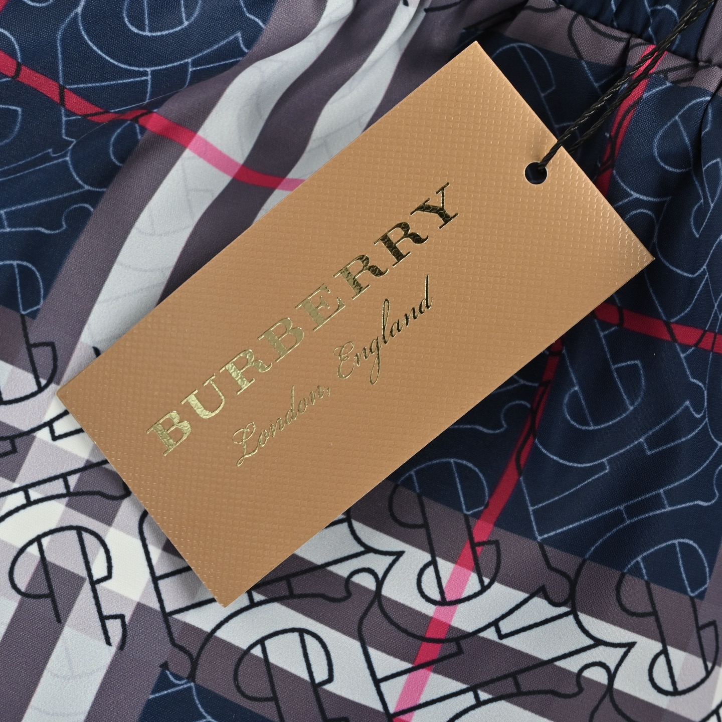 Burberry/巴宝莉 格纹满印徽标沙滩短裤