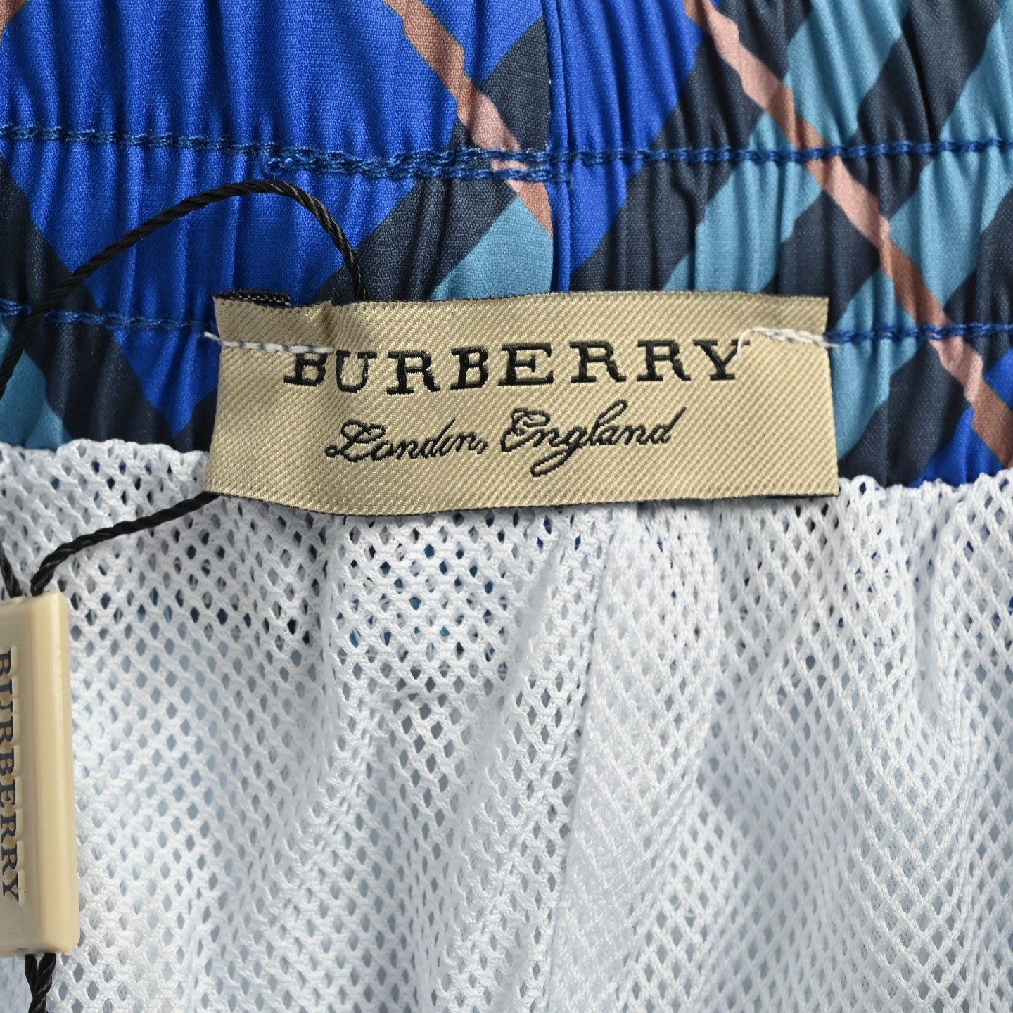 Burberry/巴宝莉 25ss 斜格纹沙滩短裤