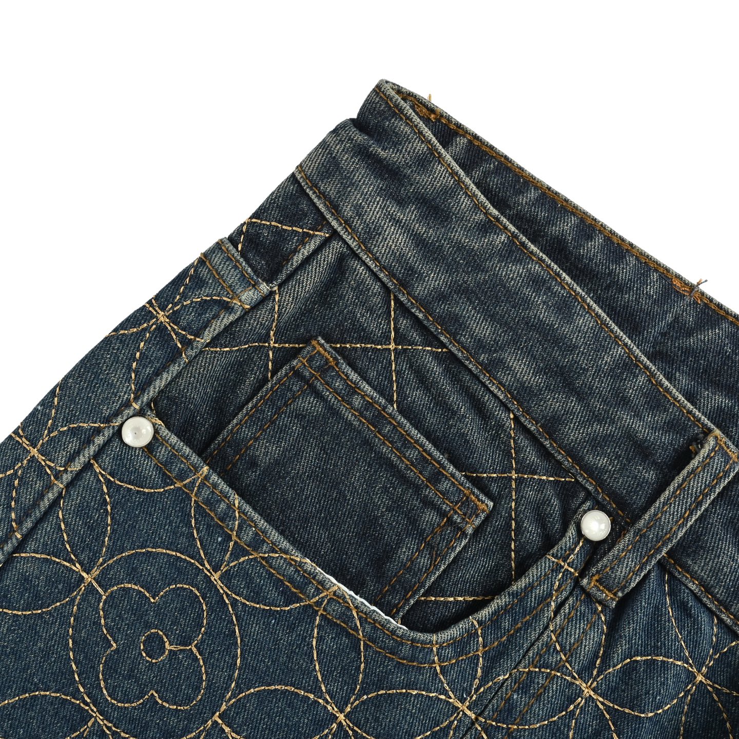 Louis Vuitton & Nigo 联名款圆环全绣工装七分牛仔短裤