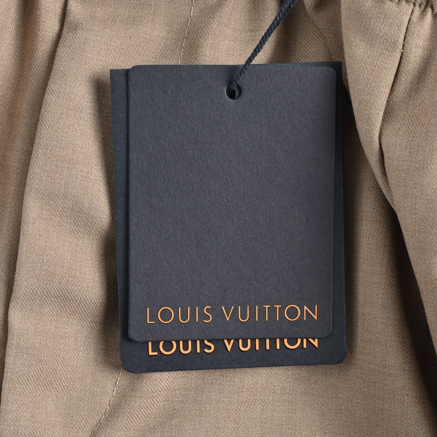 Louis Vuitton/路易威登 25ss 卡其羊毛休闲西裤-Chinese UA Cheap High Quatity Brand Clothes Bags handbags Sneakers wholesale wholesaler seller from China Factory suppliers Fashion Clothing Shoes best Quality Beautiful Price Louis Vuitton/路易威登 25ss 卡其羊毛休闲西裤