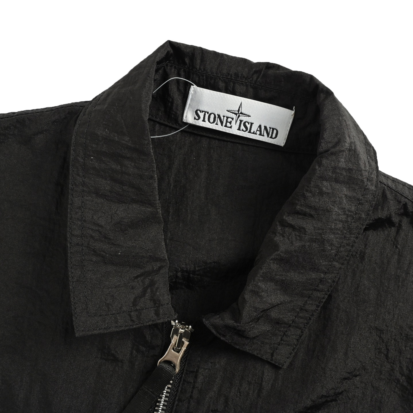 Stone Island/石头岛 25Fw 金属尼龙袖标轻薄夹克外套