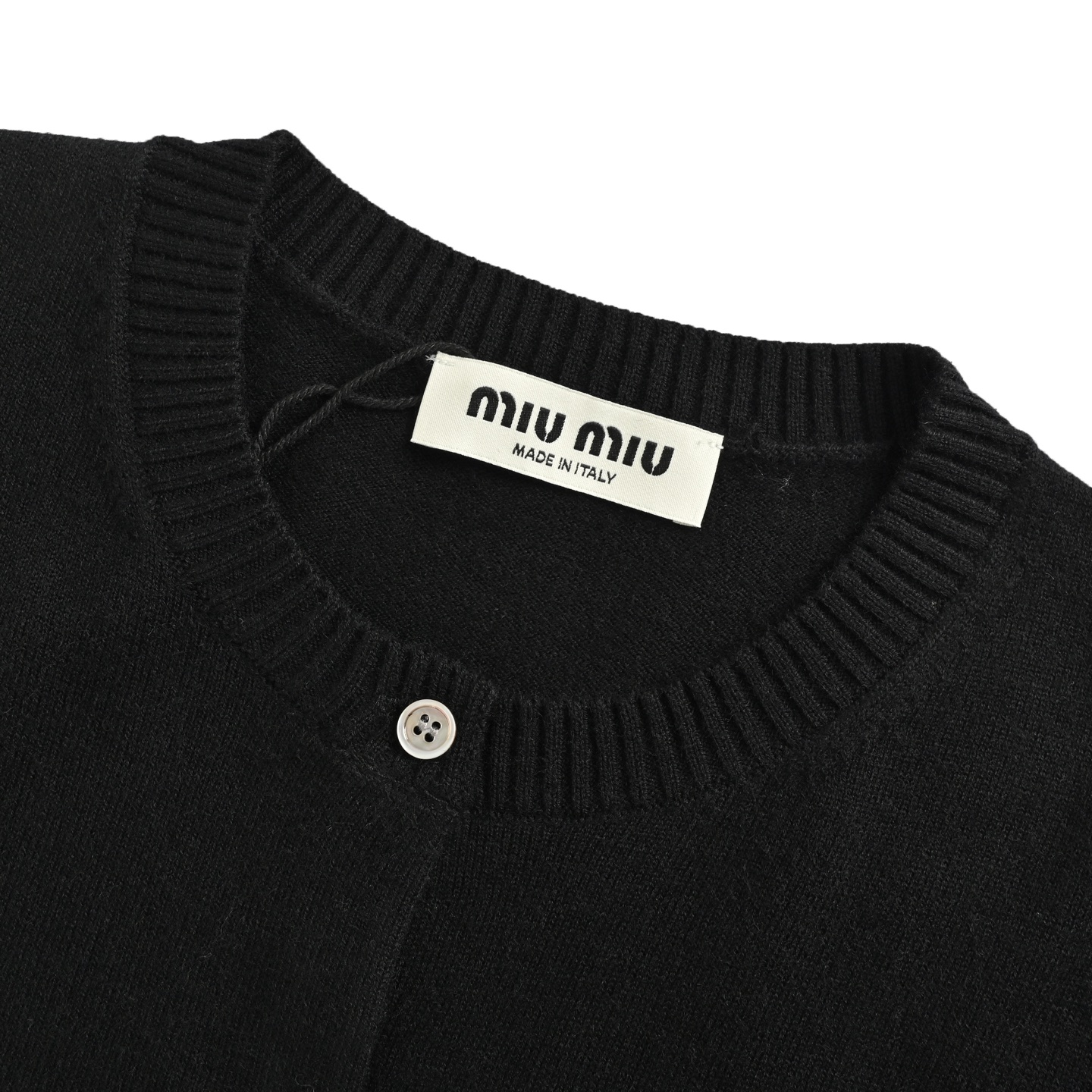 Miu Miu/缪缪 小字羊绒混纺针织长袖开衫-Chinese UA Cheap High Quatity Brand Clothes Bags handbags Sneakers wholesale wholesaler seller from China Factory suppliers Fashion Clothing Shoes best Quality Beautiful Price Miu Miu/缪缪 小字羊绒混纺针织长袖开衫