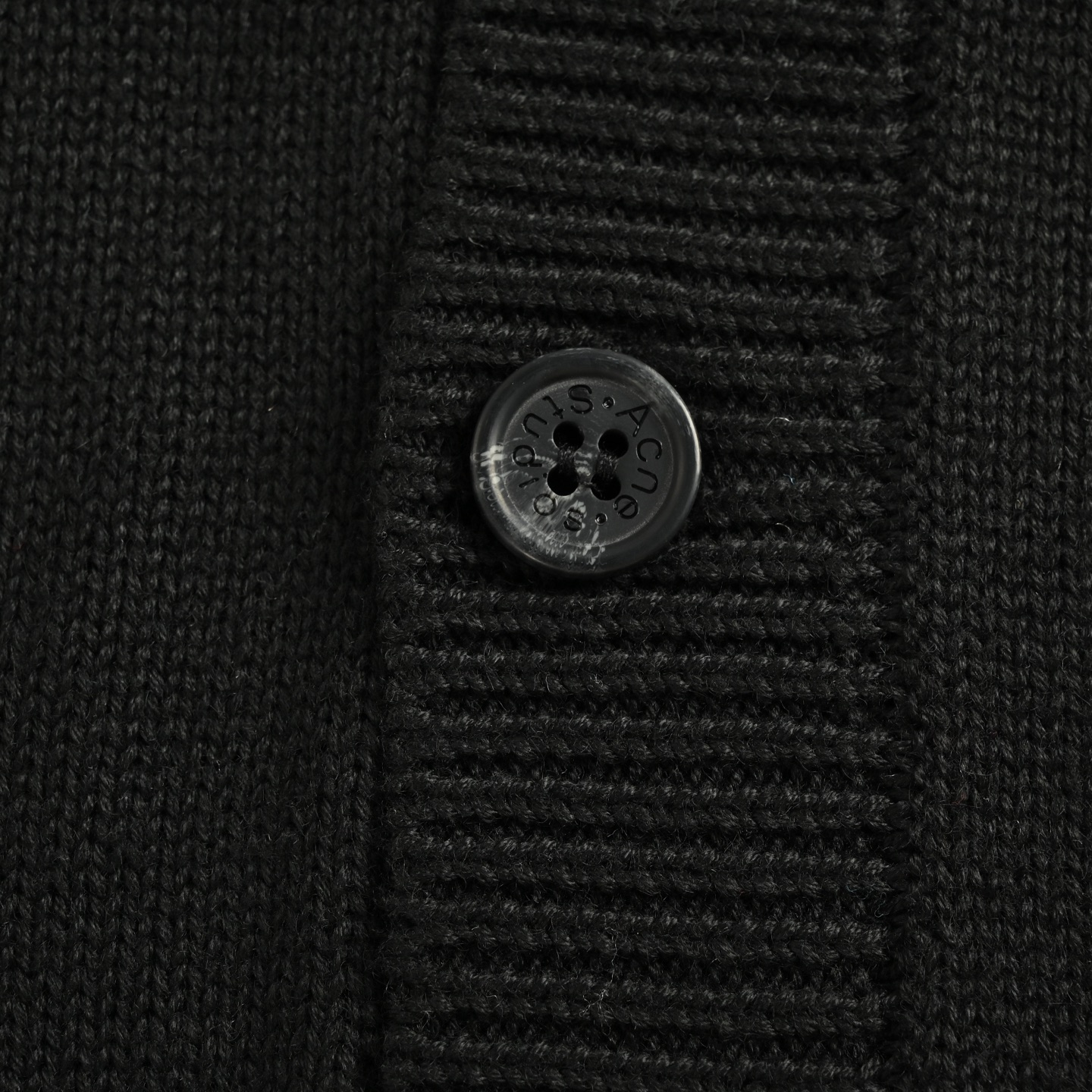 Acne Studios 25Fw 蝴蝶结字母刺绣开衫外套