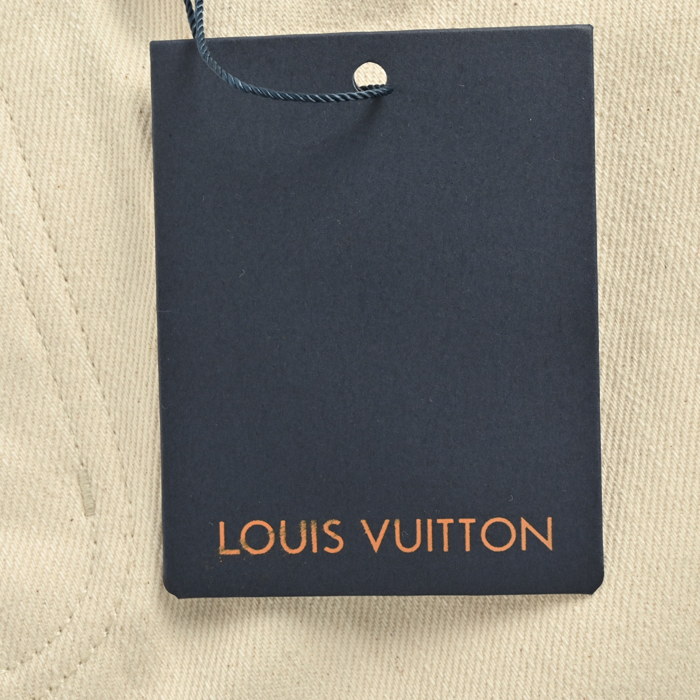 Louis Vuitton/路易威登 25ss 口袋皮标牛仔短裤-Chinese UA Cheap High Quatity Brand Clothes Bags handbags Sneakers wholesale wholesaler seller from China Factory suppliers Fashion Clothing Shoes best Quality Beautiful Price Louis Vuitton/路易威登 25ss 口袋皮标牛仔短裤