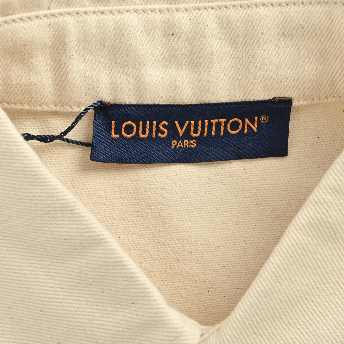 Louis Vuitton/路易威登 口袋皮标后背字母印花牛仔短袖衬衫-Chinese UA Cheap High Quatity Brand Clothes Bags handbags Sneakers wholesale wholesaler seller from China Factory suppliers Fashion Clothing Shoes best Quality Beautiful Price Louis Vuitton/路易威登 口袋皮标后背字母印花牛仔短袖衬衫