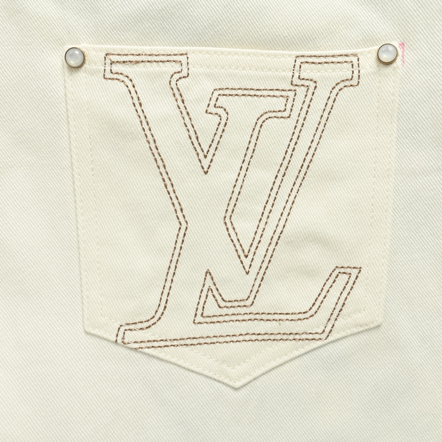 Louis Vuitton/路易威登 25Fw 后袋刺绣logo牛仔裤-Chinese UA Cheap High Quatity Brand Clothes Bags handbags Sneakers wholesale wholesaler seller from China Factory suppliers Fashion Clothing Shoes best Quality Beautiful Price Louis Vuitton/路易威登 25Fw 后袋刺绣logo牛仔裤
