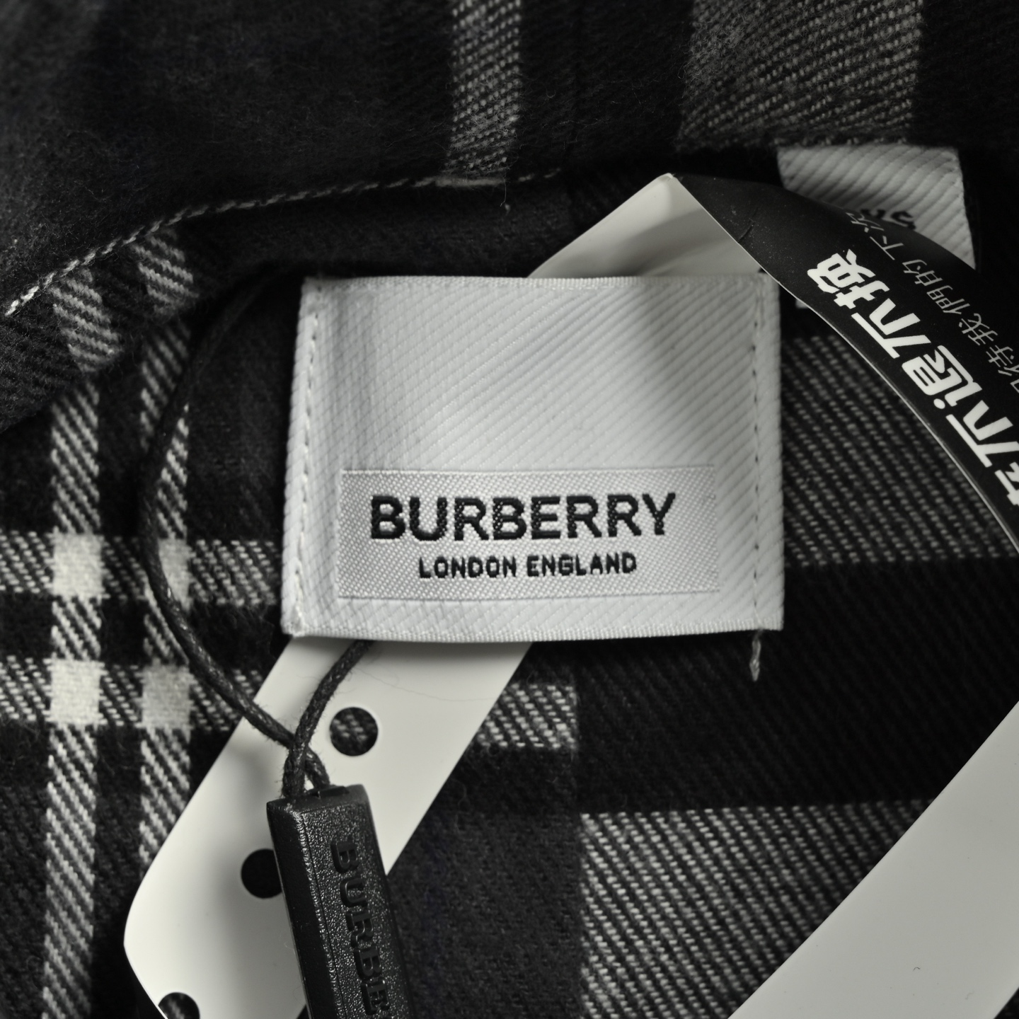 Burberry/巴宝莉 双拼磨毛条纹对格经典衬衫-Chinese UA Cheap High Quatity Brand Clothes Bags handbags Sneakers wholesale wholesaler seller from China Factory suppliers Fashion Clothing Shoes best Quality Beautiful Price Burberry/巴宝莉 双拼磨毛条纹对格经典衬衫