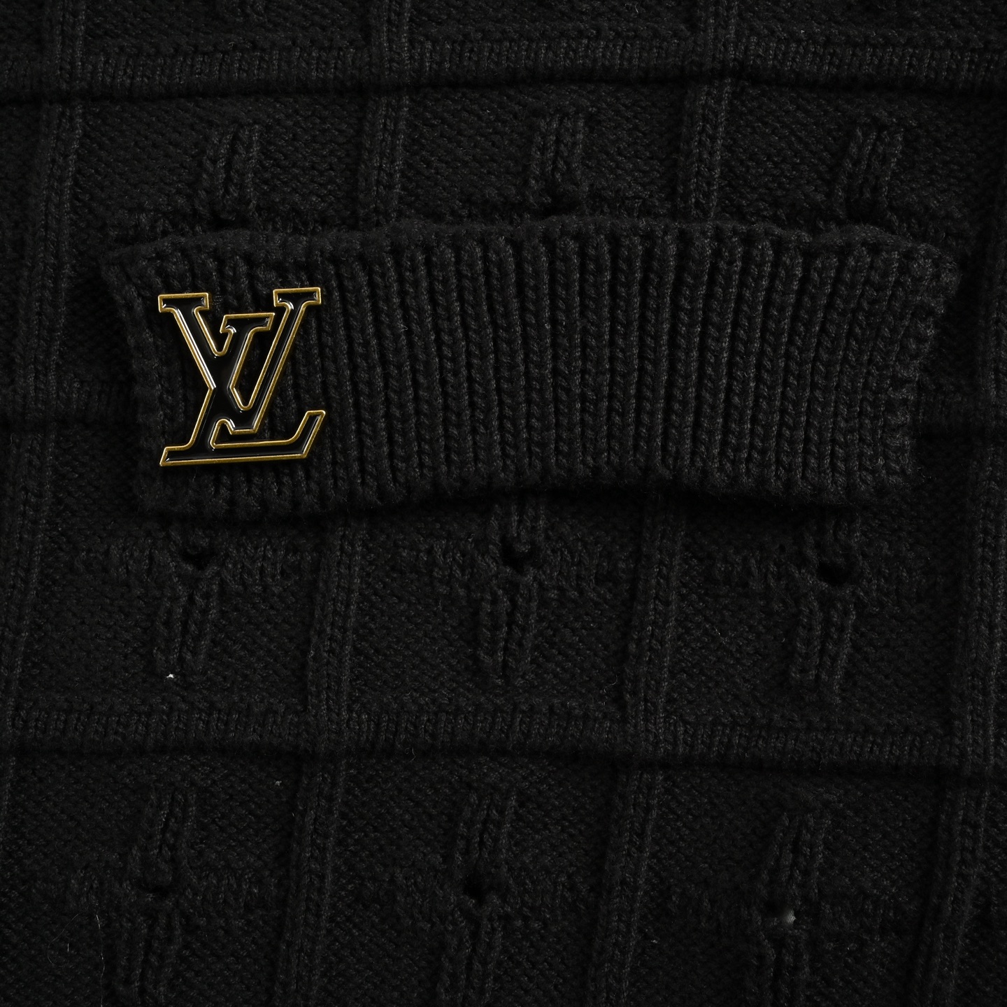 Louis Vuitton/路易威登 25Fw 镂空格双排扣针织开衫-Chinese UA Cheap High Quatity Brand Clothes Bags handbags Sneakers wholesale wholesaler seller from China Factory suppliers Fashion Clothing Shoes best Quality Beautiful Price Louis Vuitton/路易威登 25Fw 镂空格双排扣针织开衫