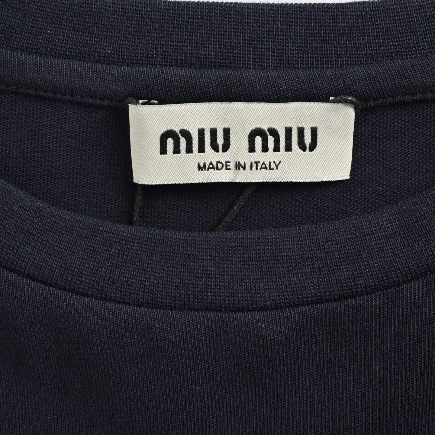 Miu Miu/缪缪 25Fw 经典小标刺绣长袖T恤-Chinese UA Cheap High Quatity Brand Clothes Bags handbags Sneakers wholesale wholesaler seller from China Factory suppliers Fashion Clothing Shoes best Quality Beautiful Price Miu Miu/缪缪 25Fw 经典小标刺绣长袖T恤