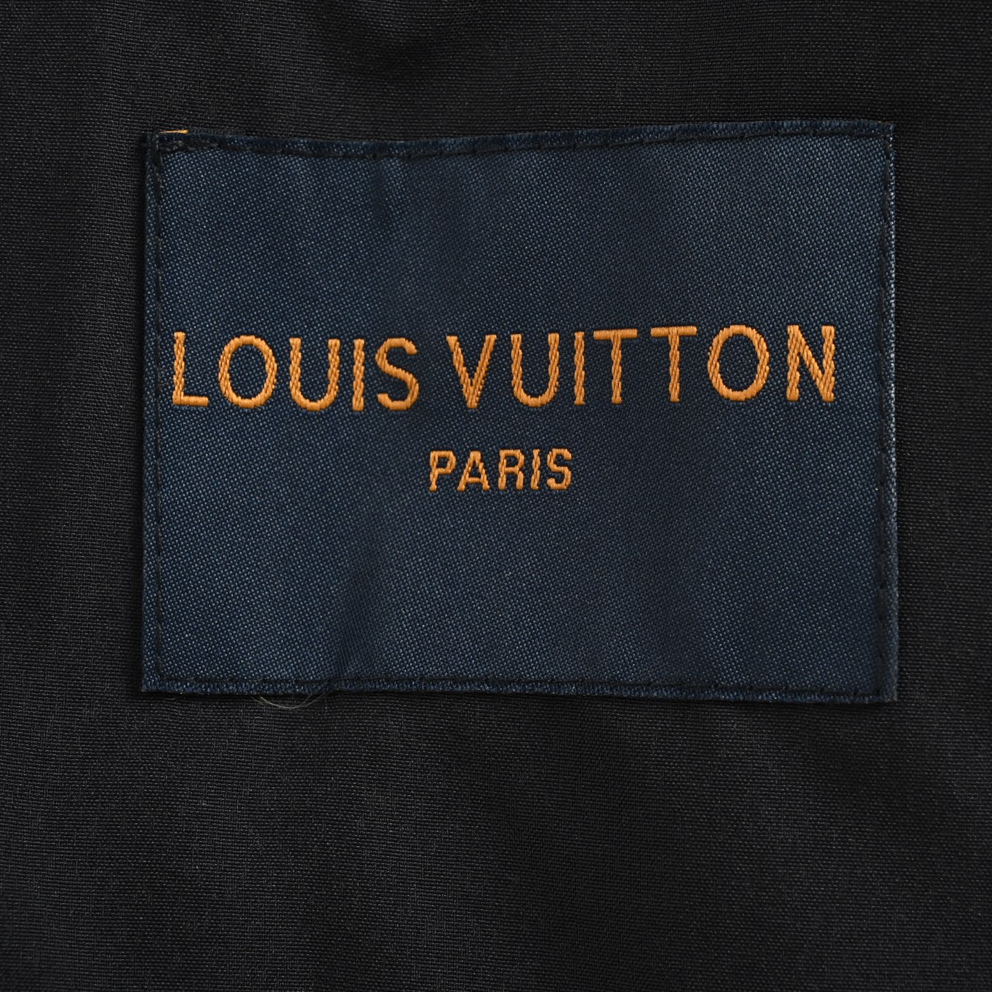 Louis Vuitton/路易威登 满印老花撞色风衣外套-Chinese UA Cheap High Quatity Brand Clothes Bags handbags Sneakers wholesale wholesaler seller from China Factory suppliers Fashion Clothing Shoes best Quality Beautiful Price Louis Vuitton/路易威登 满印老花撞色风衣外套