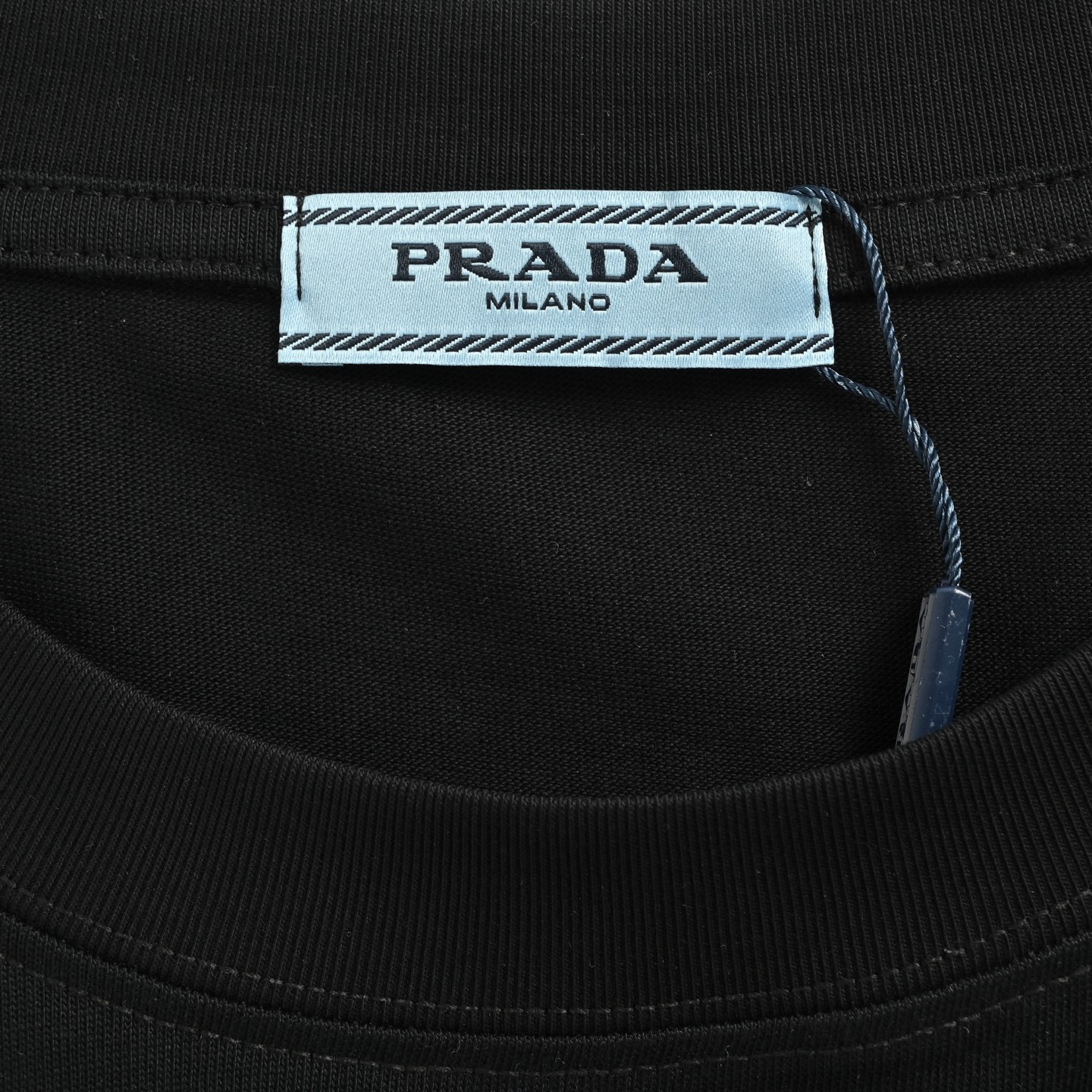 Prada/普拉达 25ss 压胶字母印花短袖