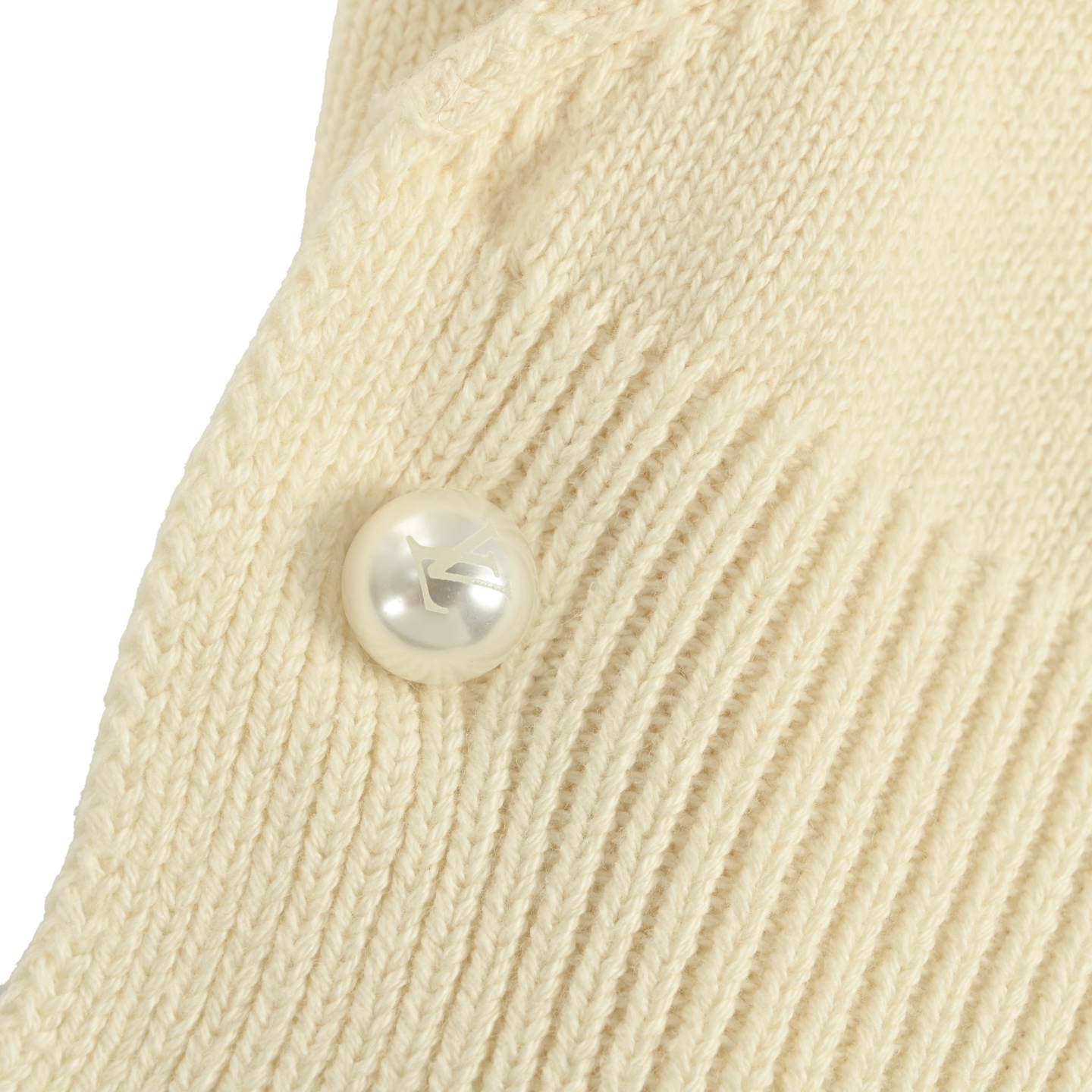 Louis Vuitton/路易威登 下摆五金字母徽标V领针织开衫