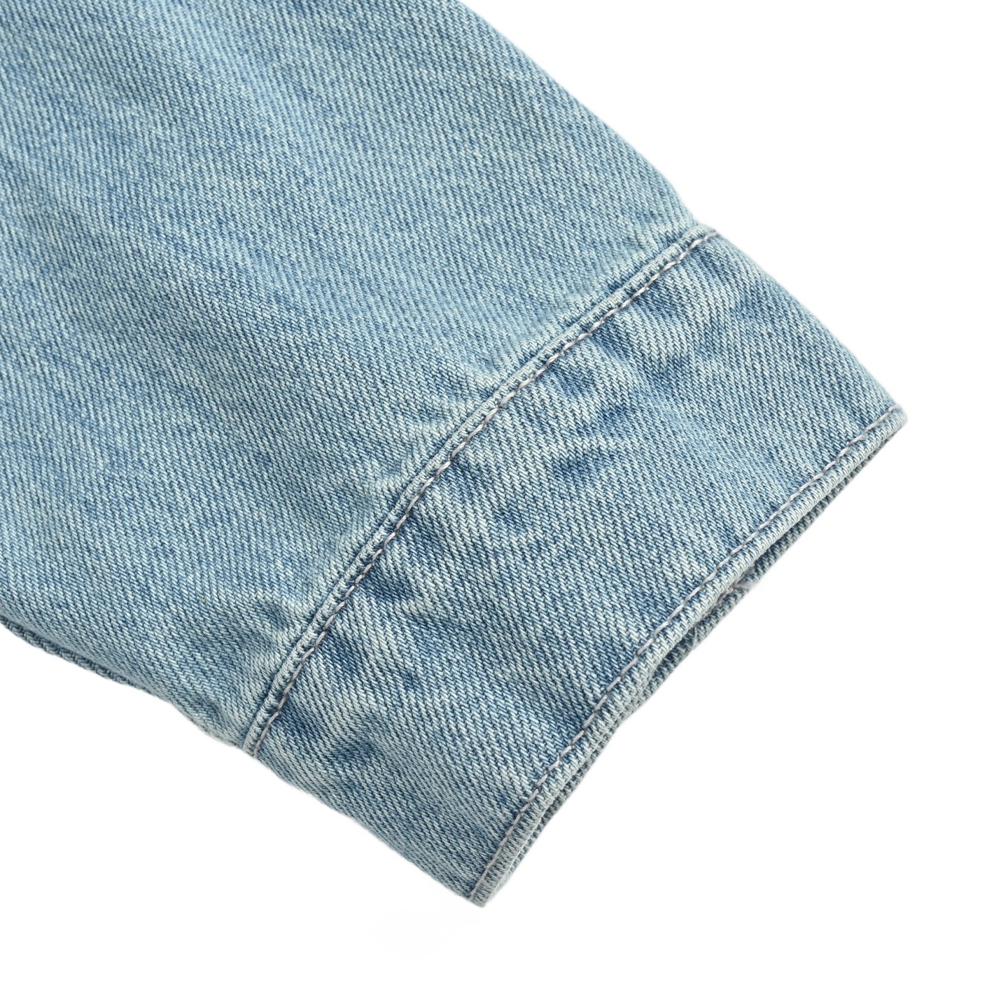 Louis Vuitton/路易威登 老花水洗破洞牛仔夹克外套-Chinese UA Cheap High Quatity Brand Clothes Bags handbags Sneakers wholesale wholesaler seller from China Factory suppliers Fashion Clothing Shoes best Quality Beautiful Price Louis Vuitton/路易威登 老花水洗破洞牛仔夹克外套