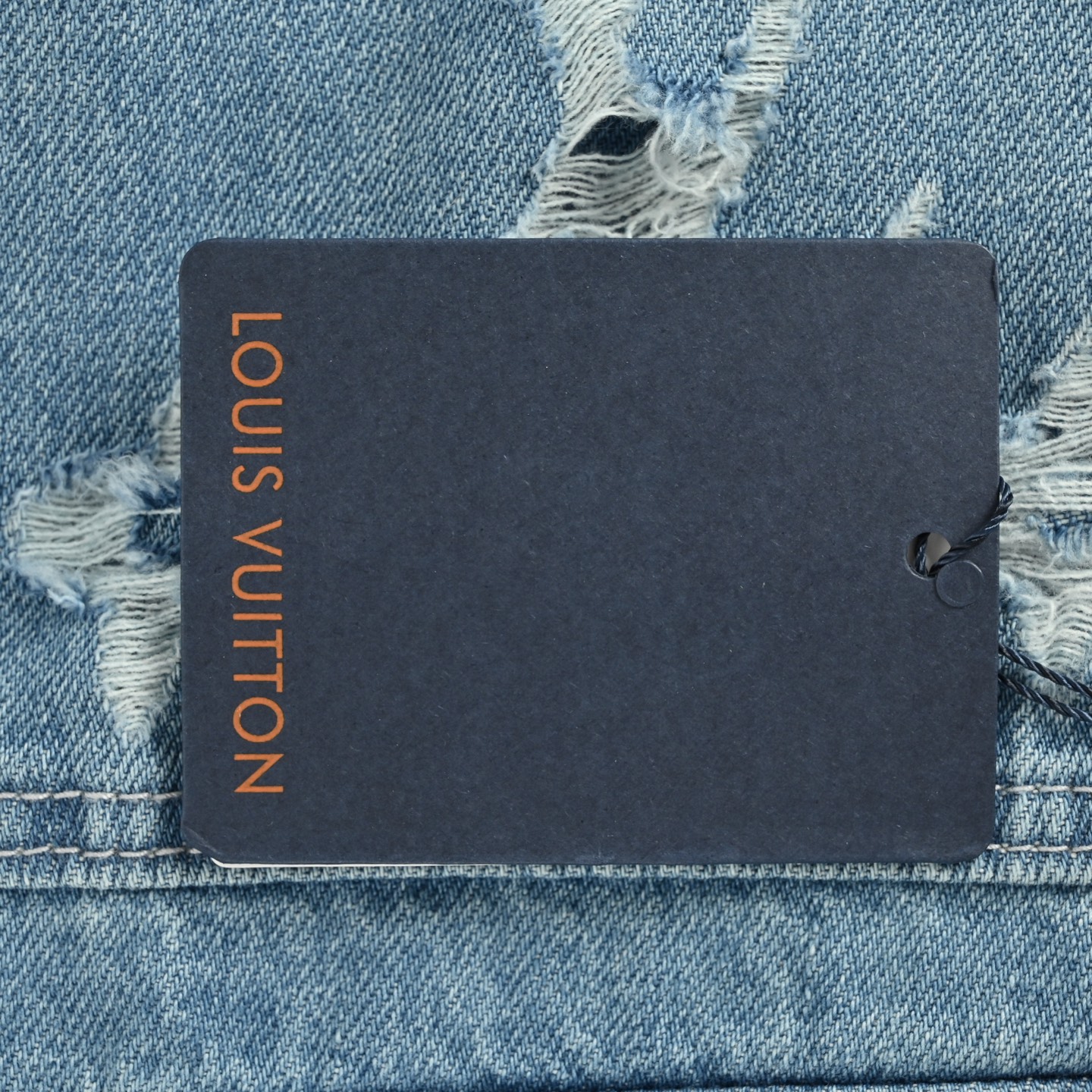 Louis Vuitton/路易威登 老花水洗破洞牛仔夹克外套-Chinese UA Cheap High Quatity Brand Clothes Bags handbags Sneakers wholesale wholesaler seller from China Factory suppliers Fashion Clothing Shoes best Quality Beautiful Price Louis Vuitton/路易威登 老花水洗破洞牛仔夹克外套