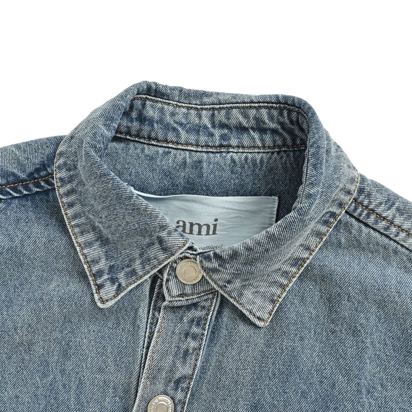 Ami 25Fw 编织爱心刺绣牛仔衬衫外套 AMI PARIS 25秋冬新品编织爱心刺绣长袖牛仔宽松休闲翻领外套-Chinese UA Cheap High Quatity Brand Clothes Bags handbags Sneakers wholesale wholesaler seller from China Factory suppliers Fashion Clothing Shoes best Quality Beautiful Price Ami 25Fw 编织爱心刺绣牛仔衬衫外套 AMI PARIS 25秋冬新品编织爱心刺绣长袖牛仔宽松休闲翻领外套