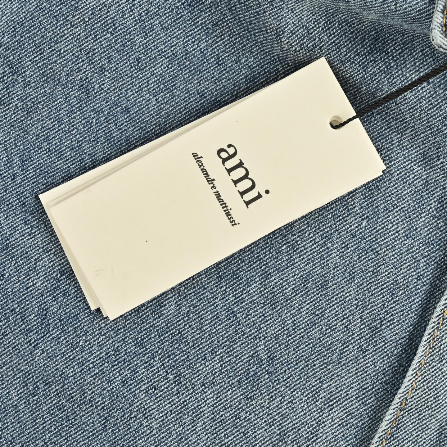 Ami 25Fw 编织爱心刺绣牛仔衬衫外套 AMI PARIS 25秋冬新品编织爱心刺绣长袖牛仔宽松休闲翻领外套-Chinese UA Cheap High Quatity Brand Clothes Bags handbags Sneakers wholesale wholesaler seller from China Factory suppliers Fashion Clothing Shoes best Quality Beautiful Price Ami 25Fw 编织爱心刺绣牛仔衬衫外套 AMI PARIS 25秋冬新品编织爱心刺绣长袖牛仔宽松休闲翻领外套